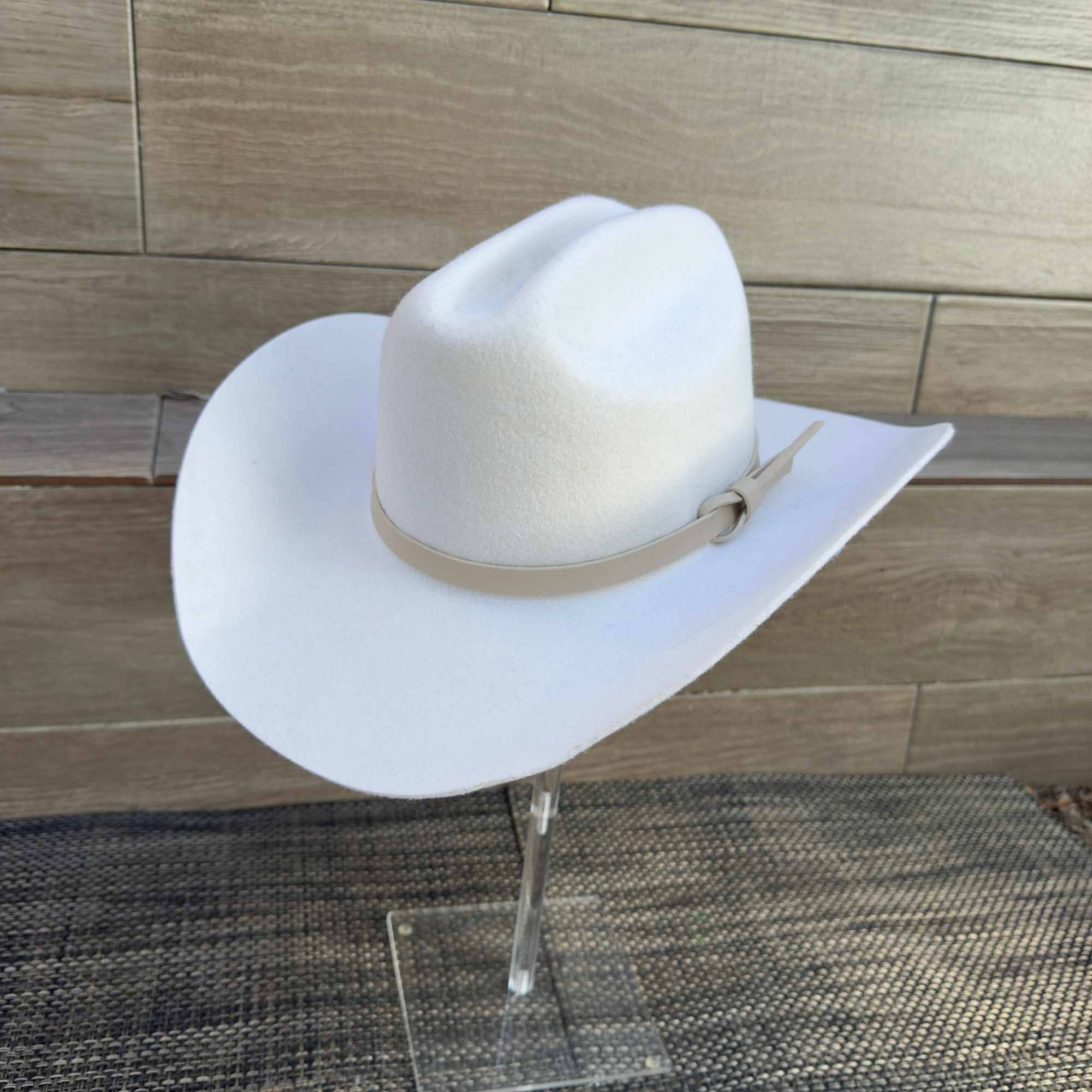 Australian Wool Cattleman Cowboy Hat with Leather Band - Ivory