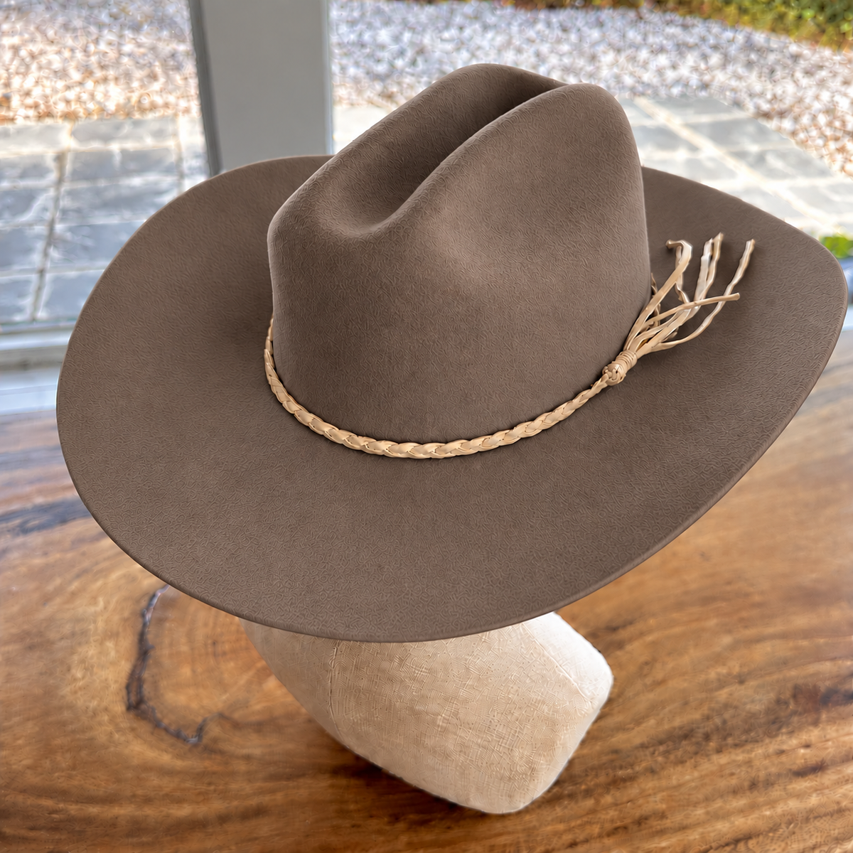 Wool Cattleman Cowboy Hat w/ Suede Belt