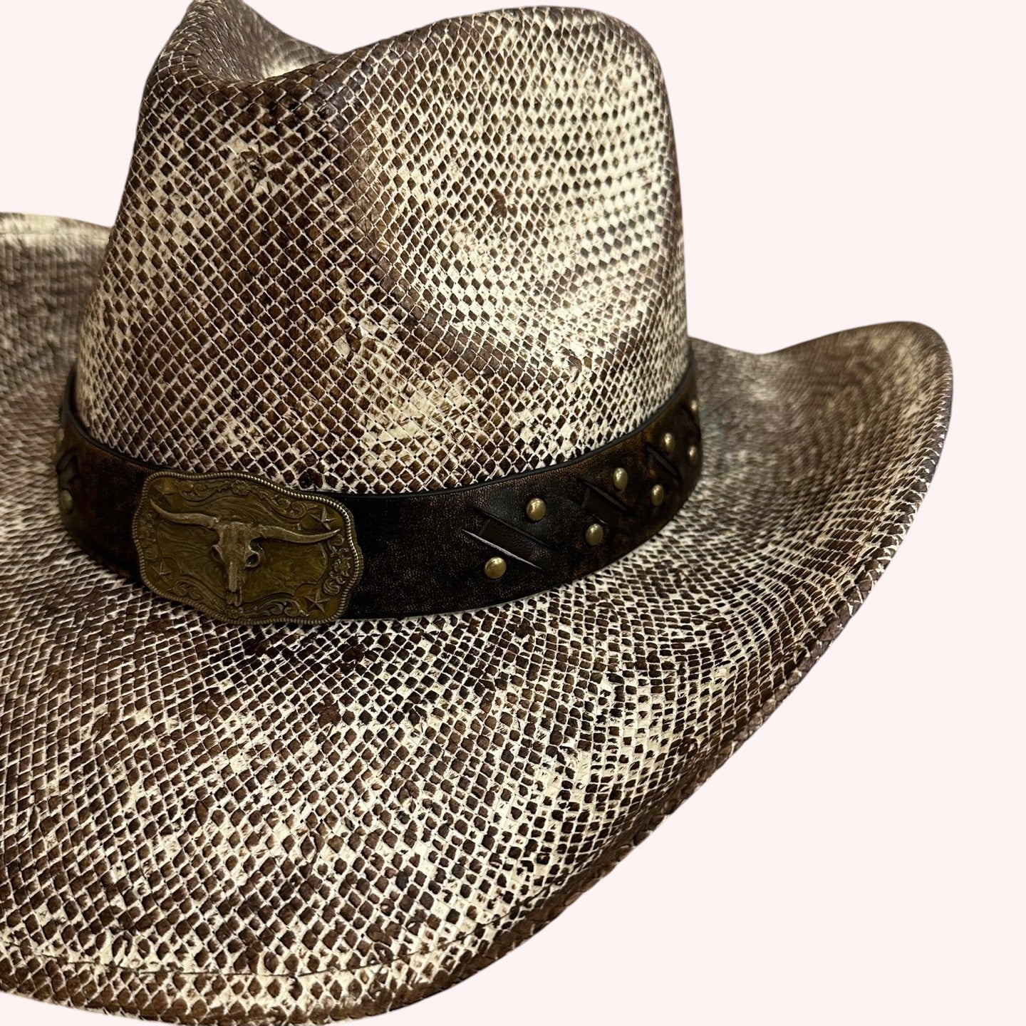 VINTAGE COWBOY HAT WITH WESTERN BULL AND STUD FAUX LEATHER BAND