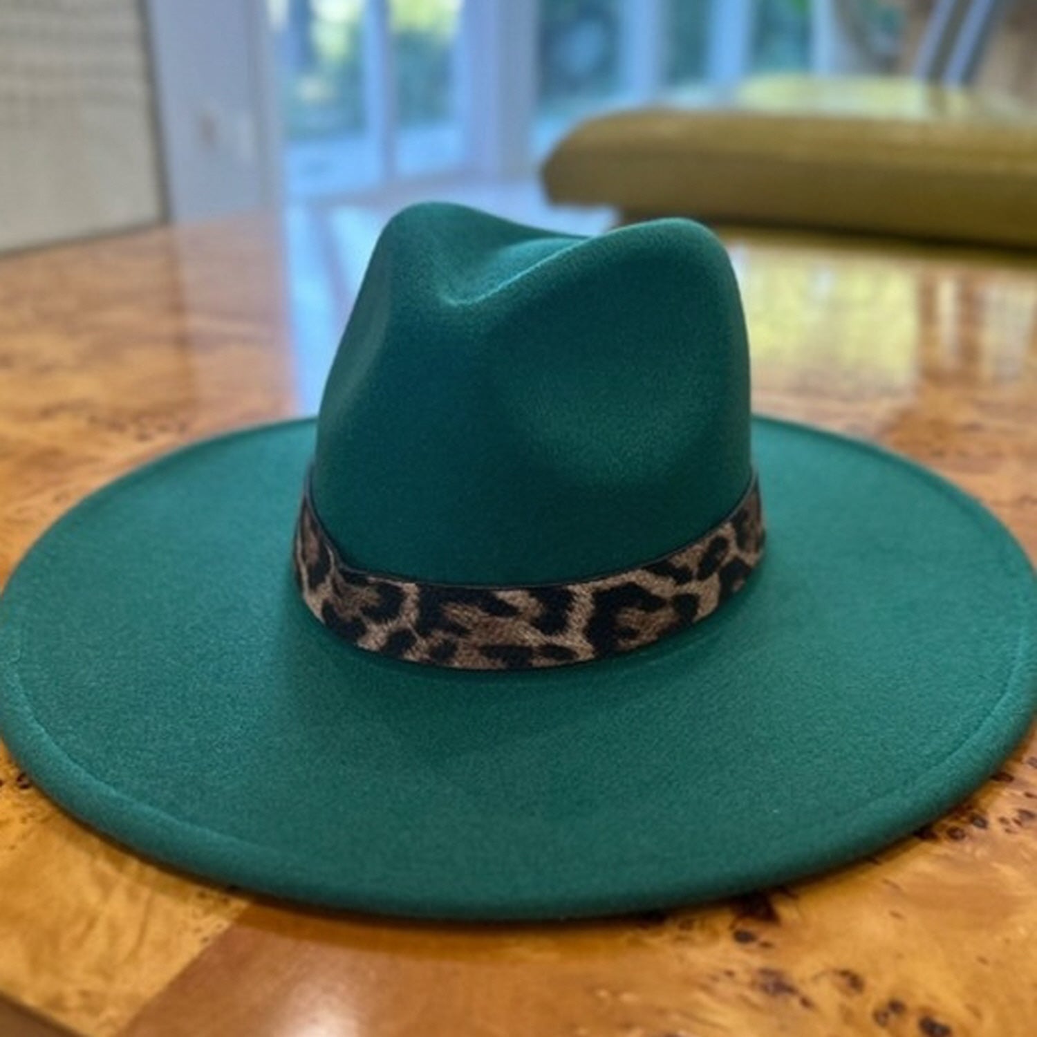 VEGAN FELT PANAMA HAT W/ LEOPARD PRINTED BELT