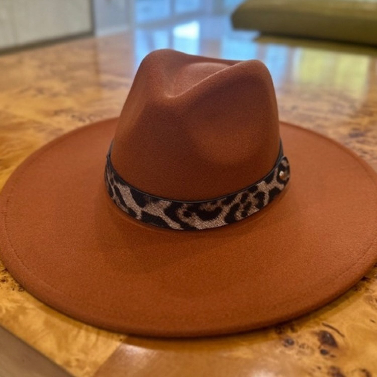 VEGAN FELT PANAMA HAT W/ LEOPARD PRINTED BELT
