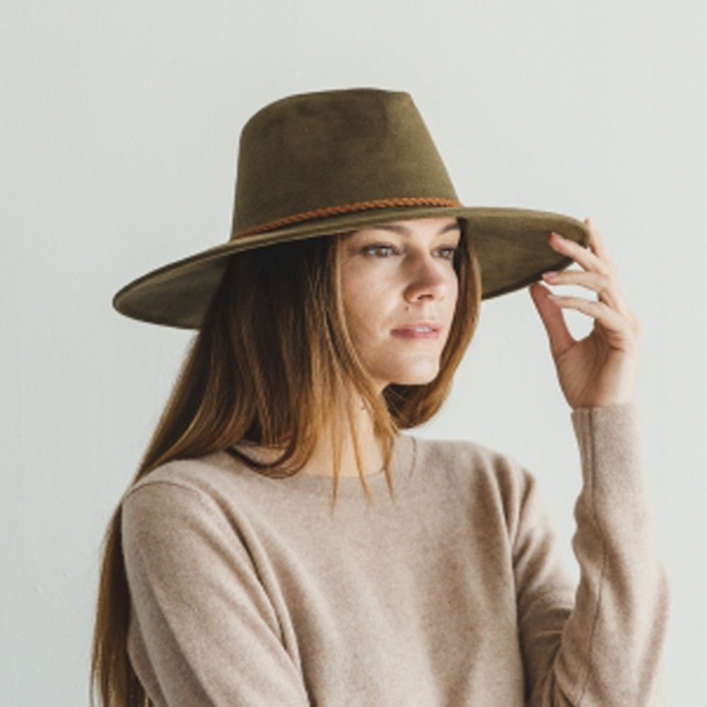 WIDE BRIM VEGAN SUEDE HAT W/ BRAIDE BELT