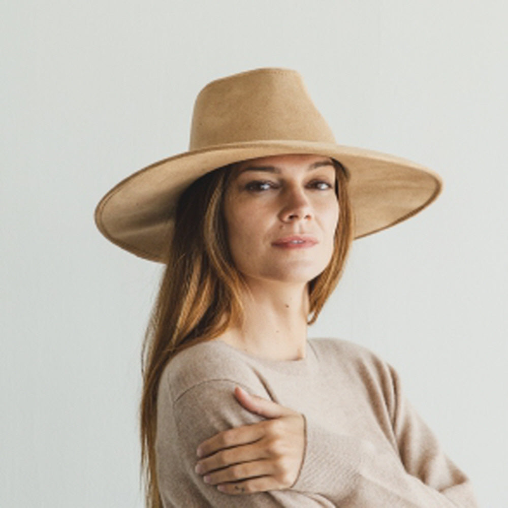 WIDE BRIM VEGAN SUEDE HAT W/ BRAIDE BELT