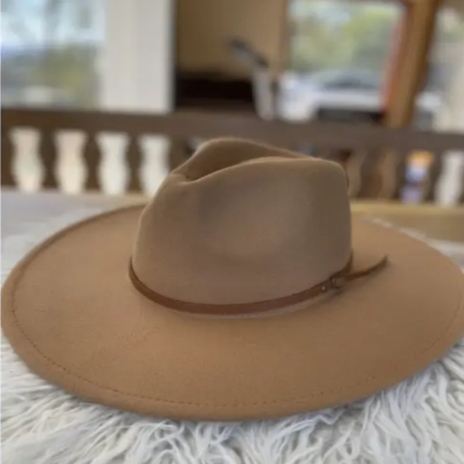 VEGAN FELT FEDORA W/ SKINNY BELT