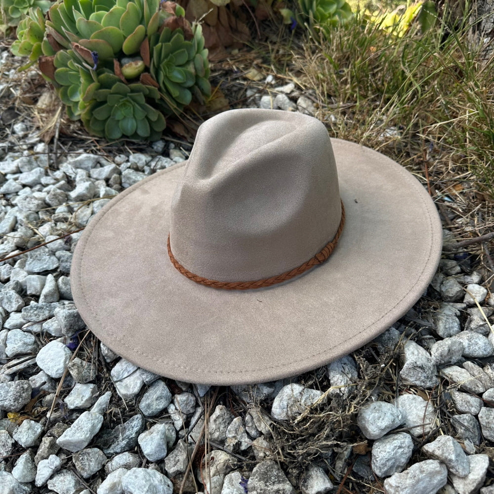WIDE BRIM VEGAN SUEDE HAT W/ BRAIDE BELT