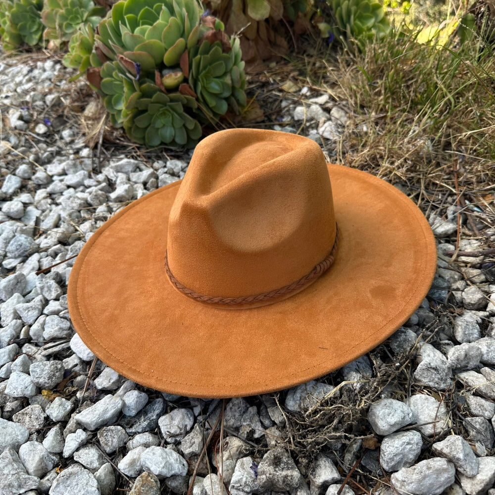 WIDE BRIM VEGAN SUEDE HAT W/ BRAIDE BELT