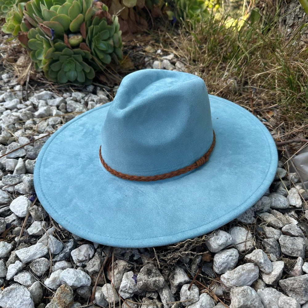 WIDE BRIM VEGAN SUEDE HAT W/ BRAIDE BELT