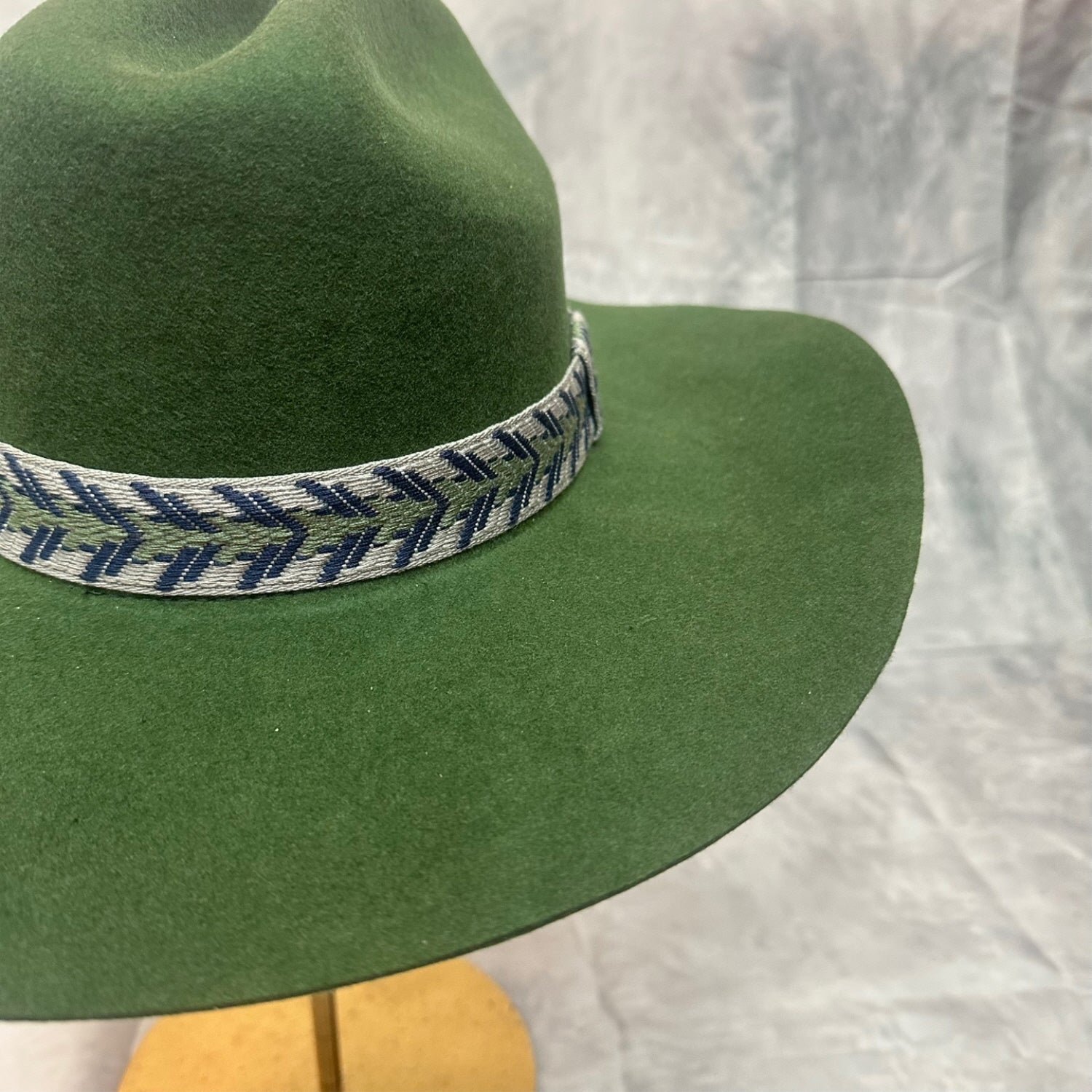 AUSTRIAN WOOLVINTAGE CATTLEMAN HAT WITH JAQUARD TAPE