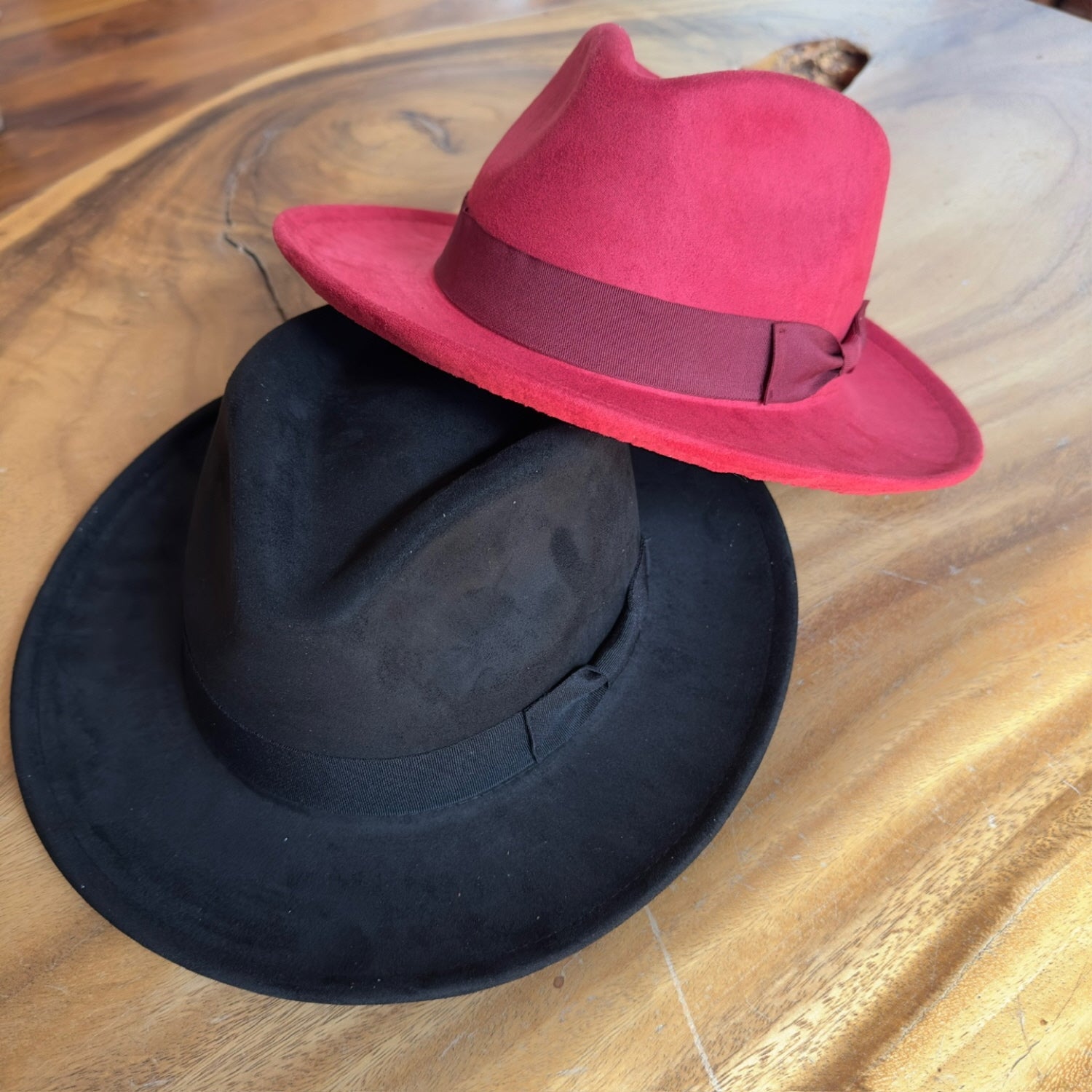 SHORT BRIM SUEDE RANCHER HAT W/ RIBBON