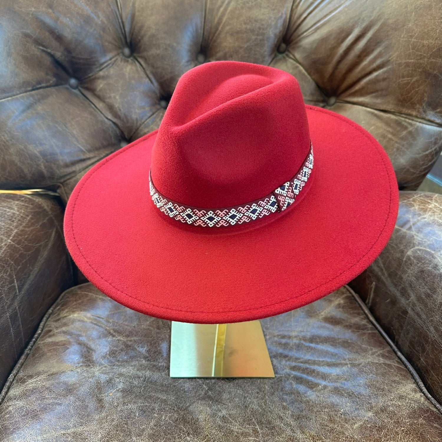 FASHION CLASSIC WIDE BRIM VEGAN FELT FEDORA W/ JAQUARD TAPE