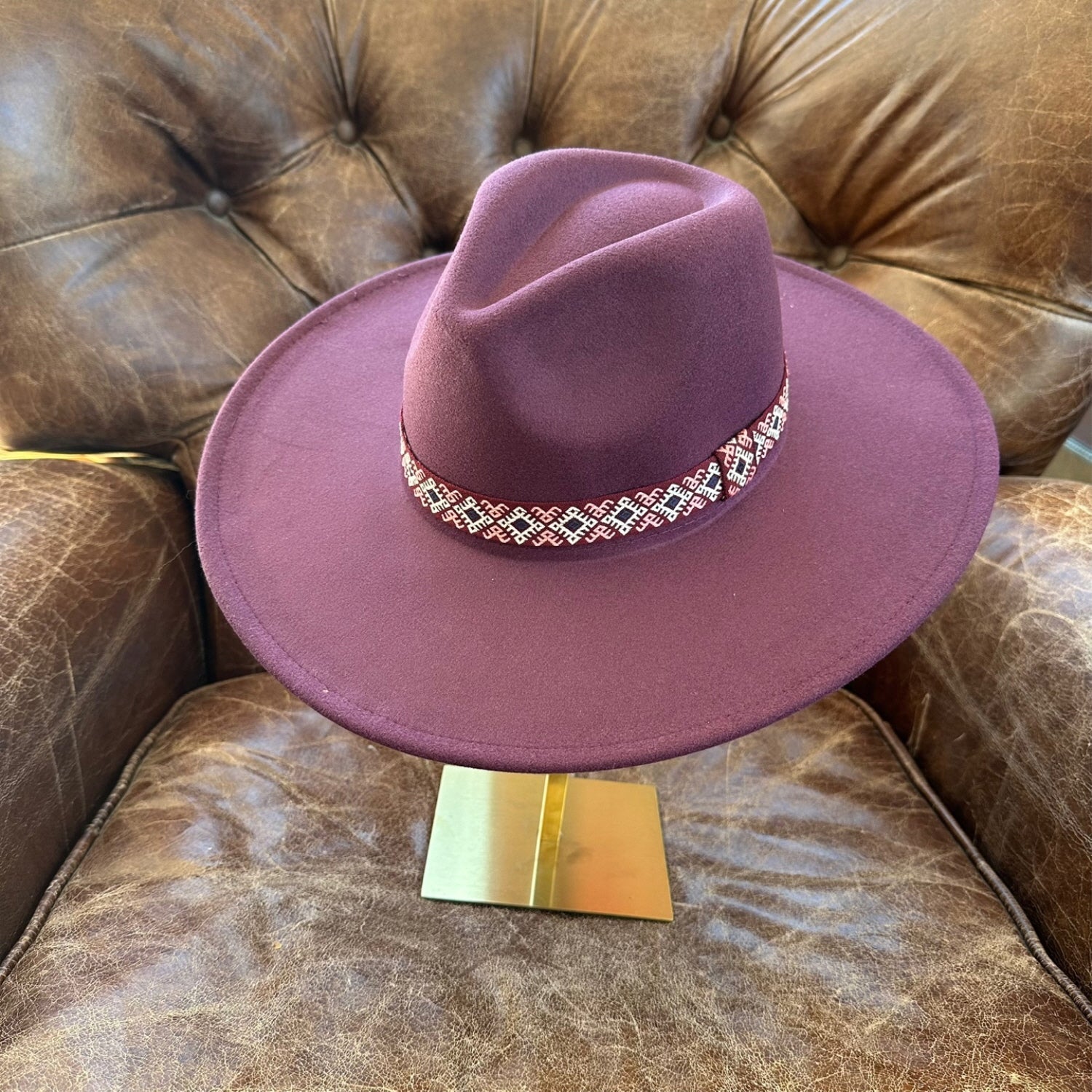 FASHION CLASSIC WIDE BRIM VEGAN FELT FEDORA W/ JAQUARD TAPE