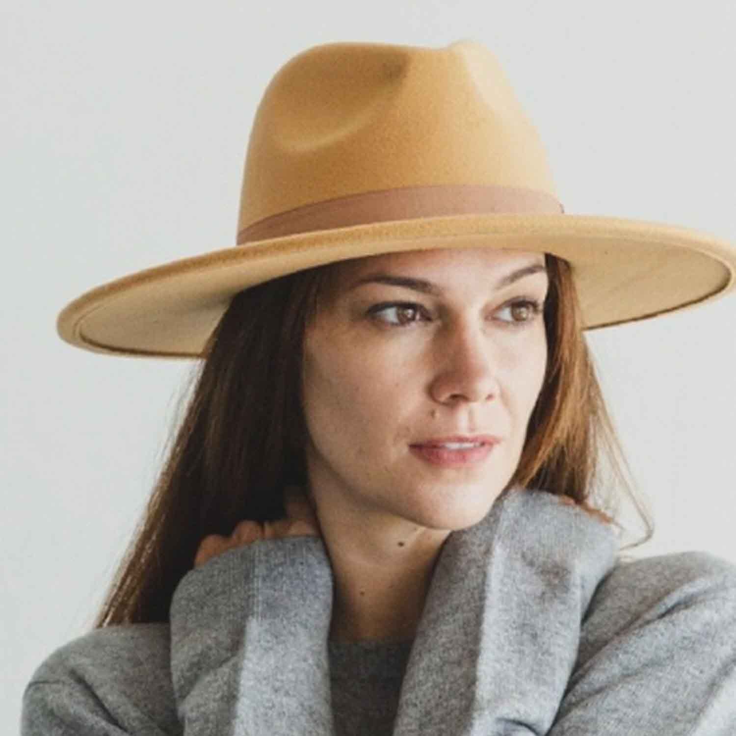 VEGAN FELT FEDORA W/ BOW