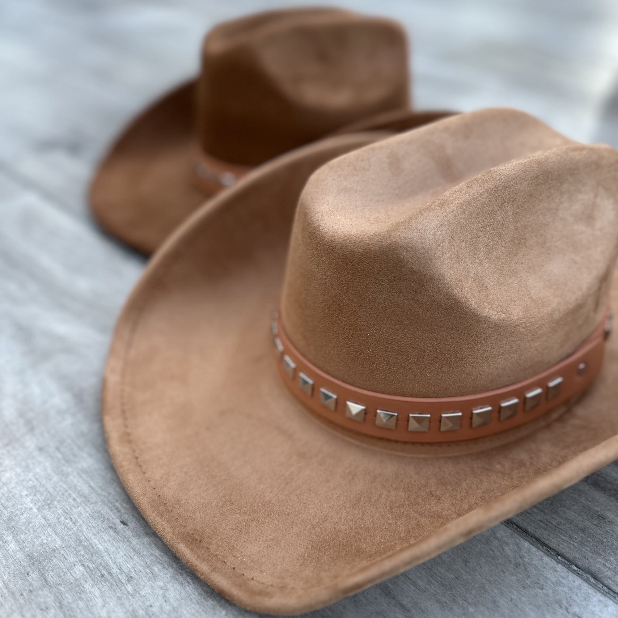 Vegan Suede Cattleman Cowboy Hat β Classic Western Style