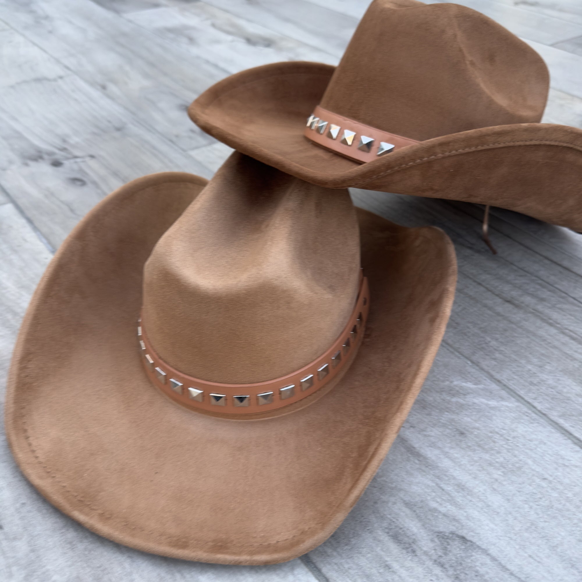 Vegan Suede Cattleman Cowboy Hat β Classic Western Style
