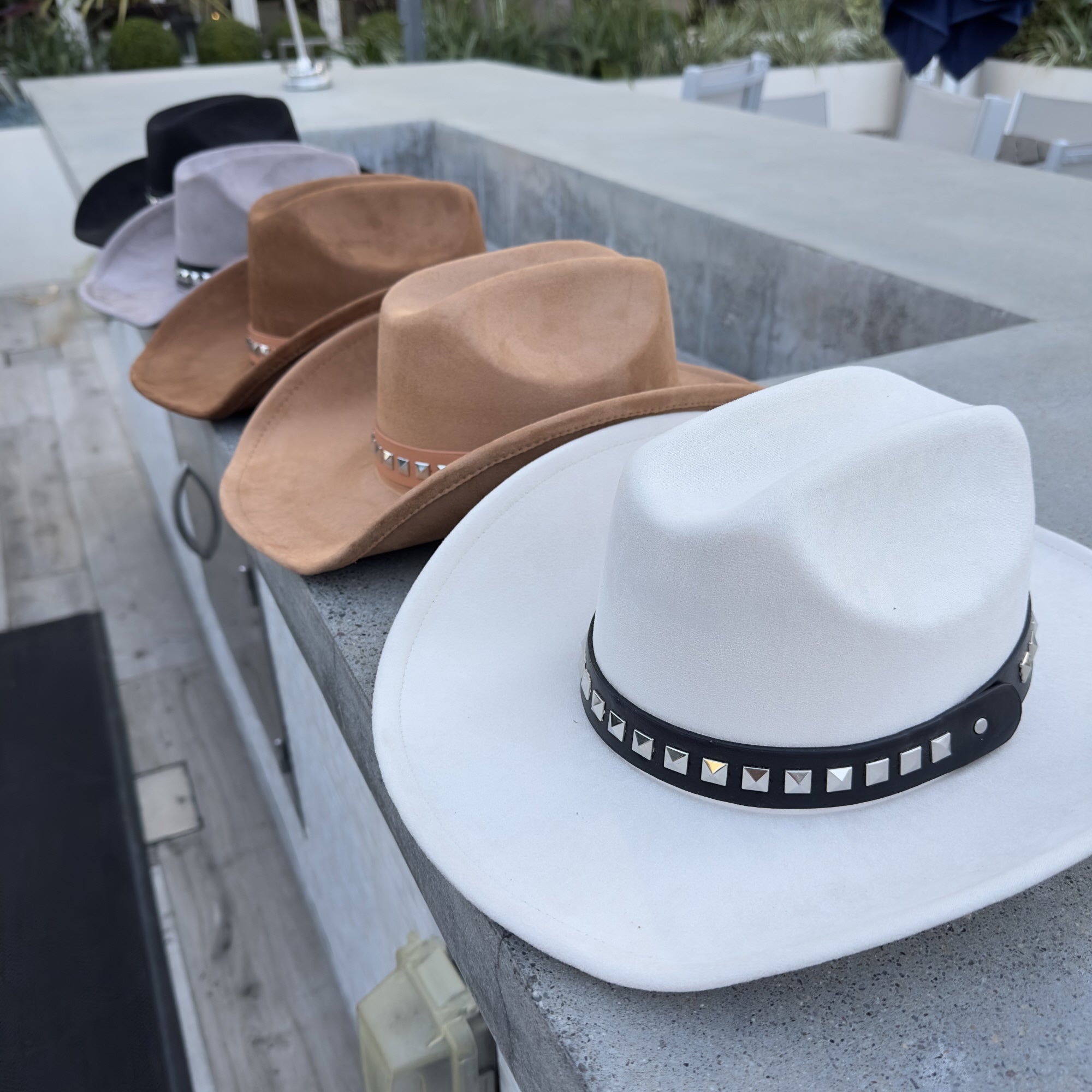 Vegan Suede Cattleman Cowboy Hat β Classic Western Style