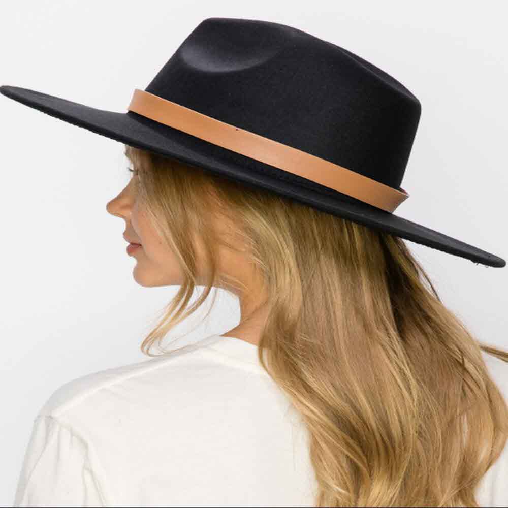 VEGAN FELT FEDORA W/ LEATHER BELT
