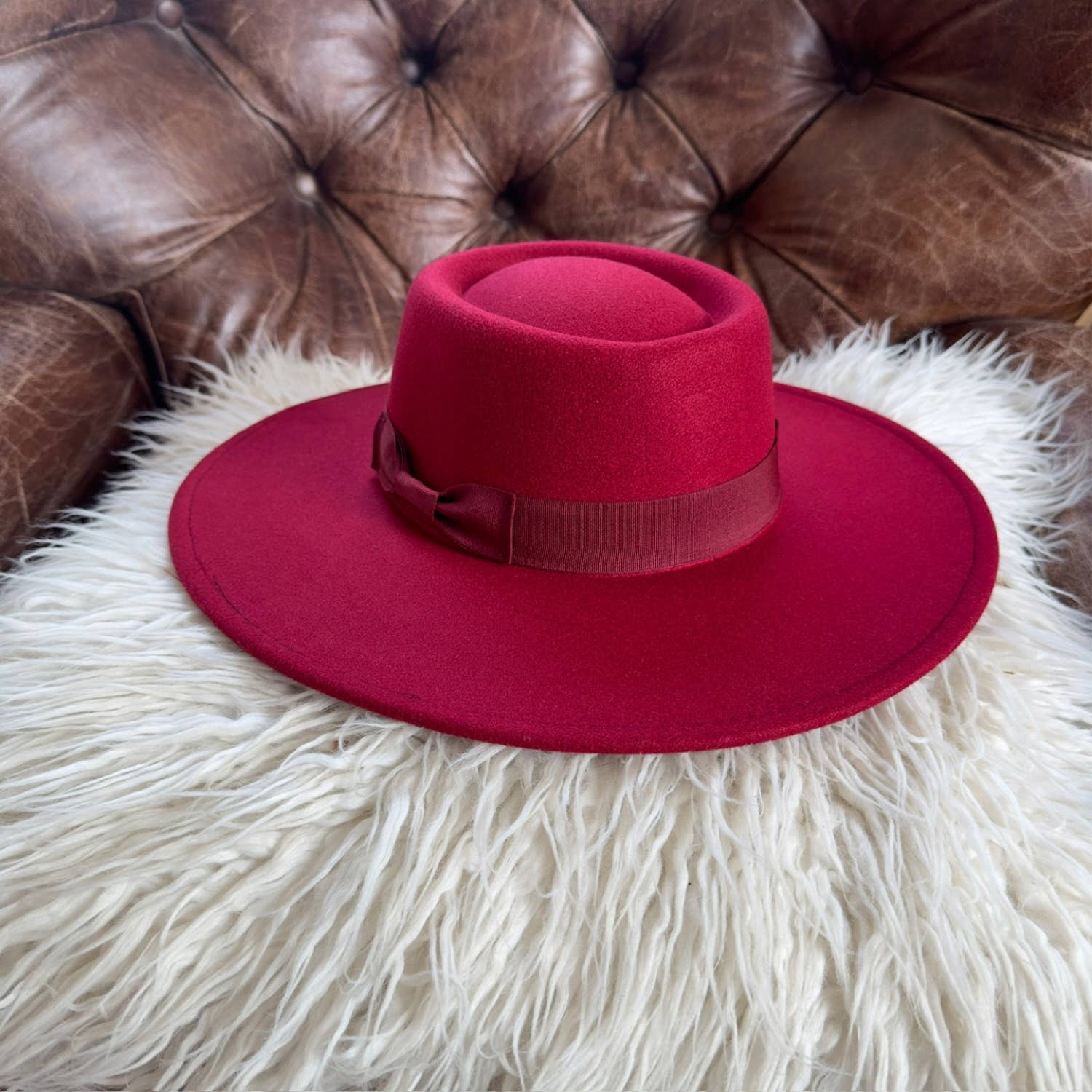 Structured Wide Brim Hat in Faux Felt
