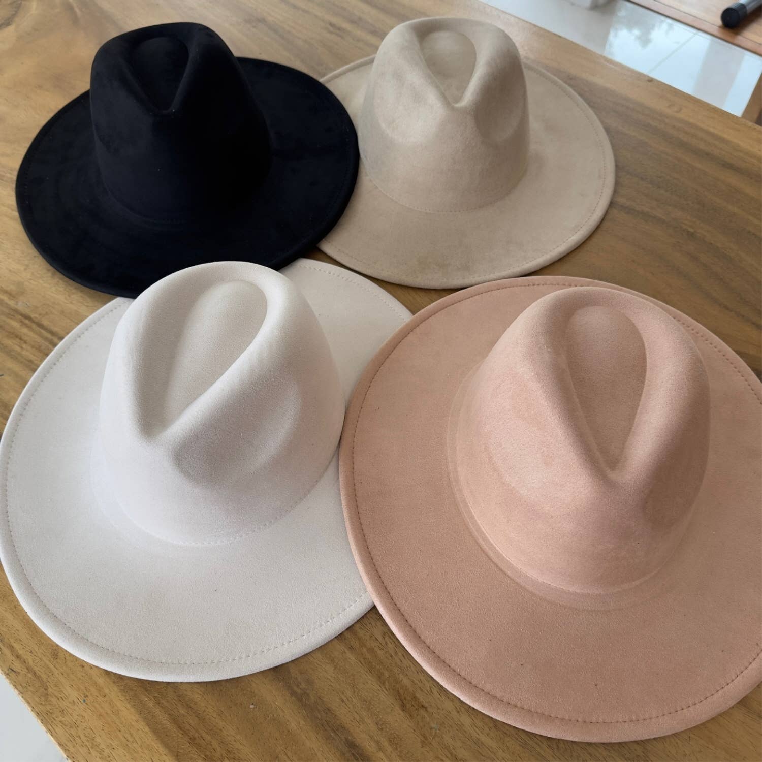 Classic Wide Brim Suede Premium Hat