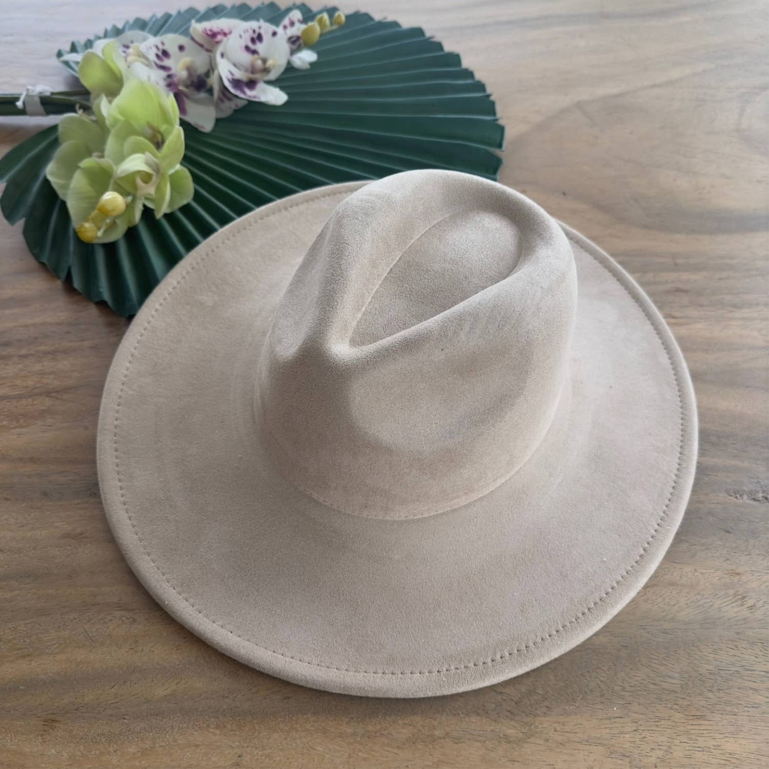 Classic Wide Brim Suede Premium Hat