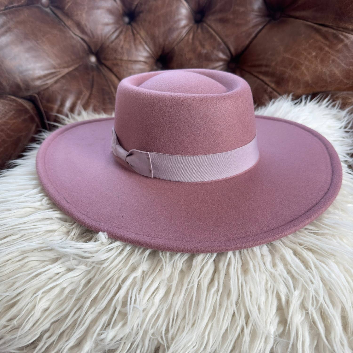 Structured Wide Brim Hat in Faux Felt