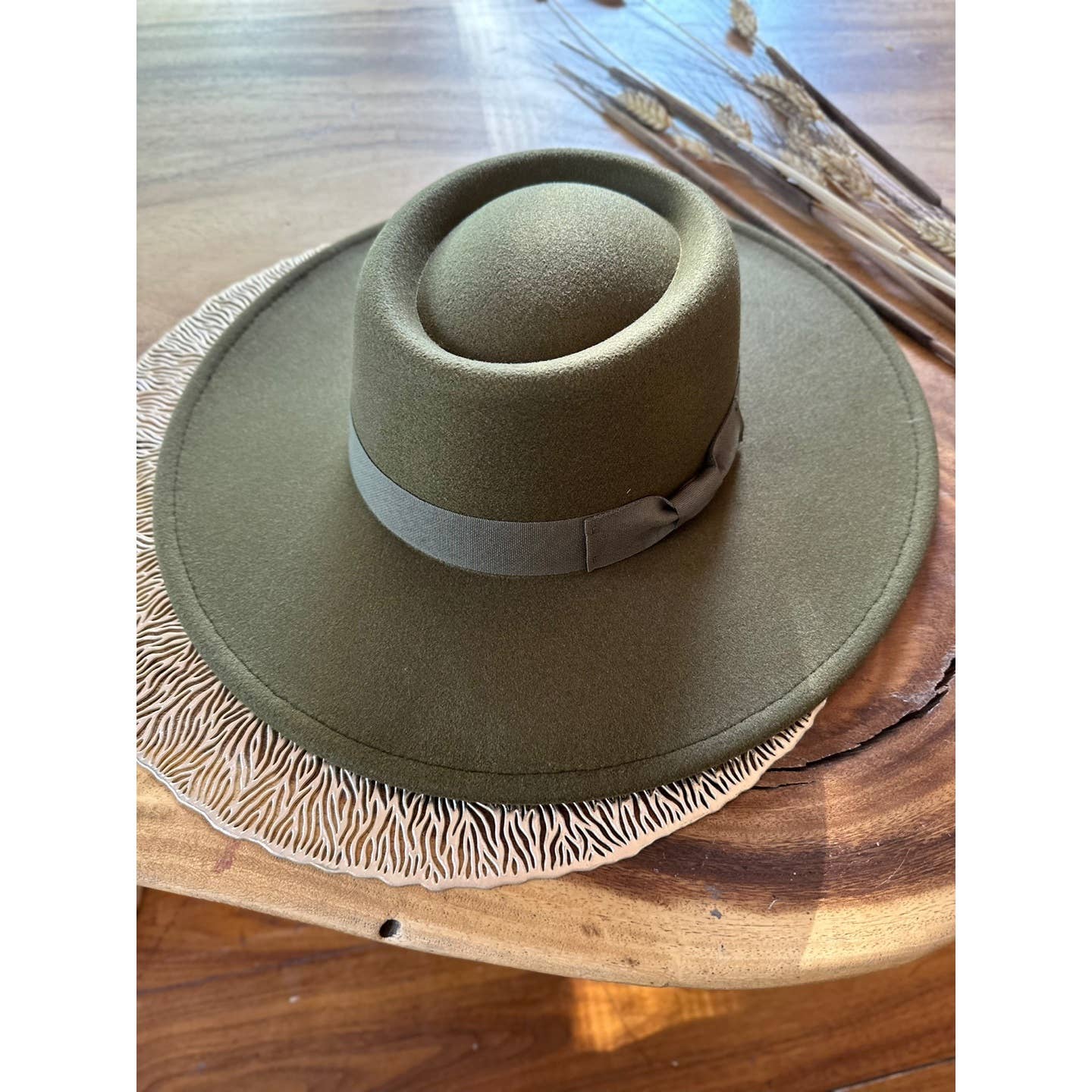 Structured Wide Brim Hat in Faux Felt