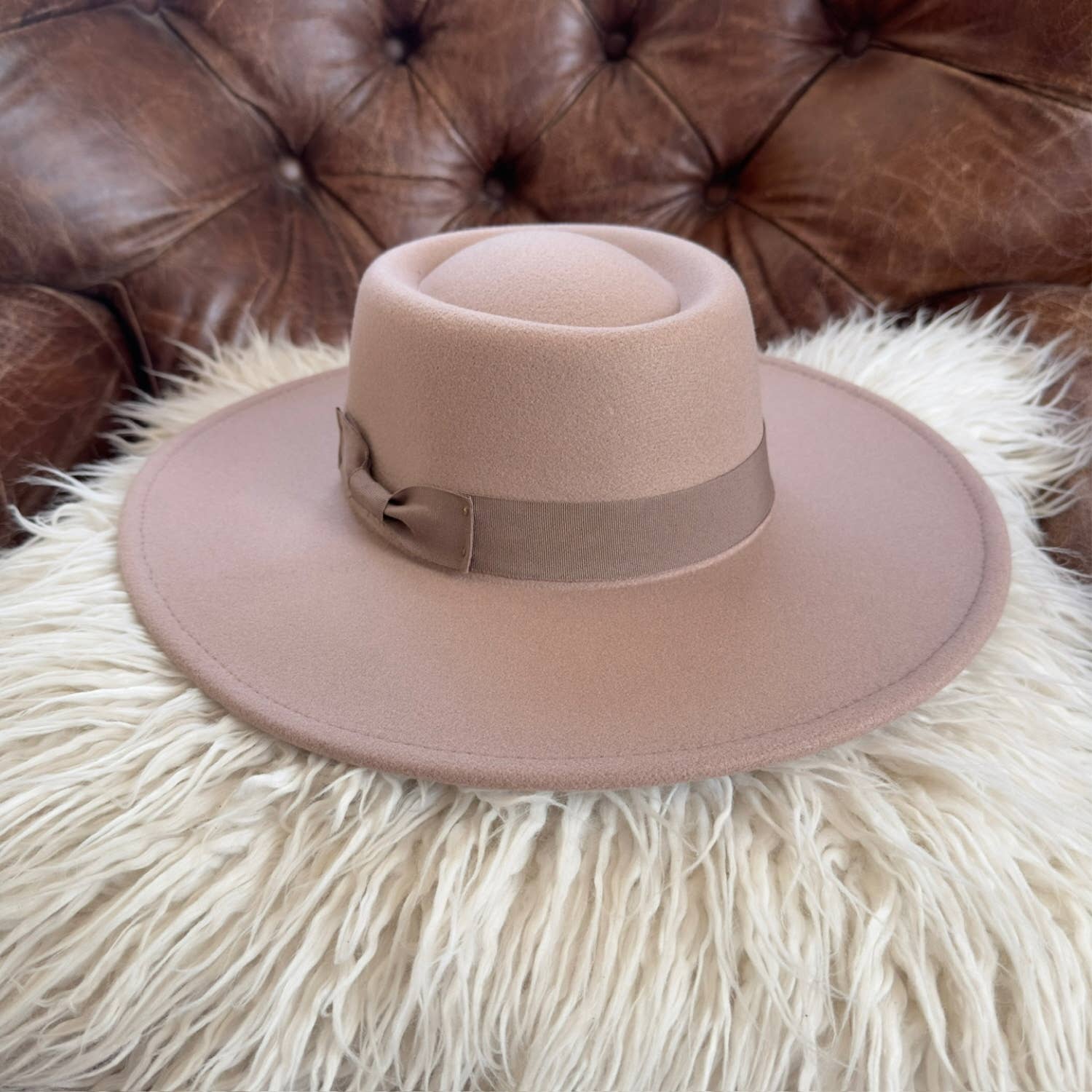 Structured Wide Brim Hat in Faux Felt