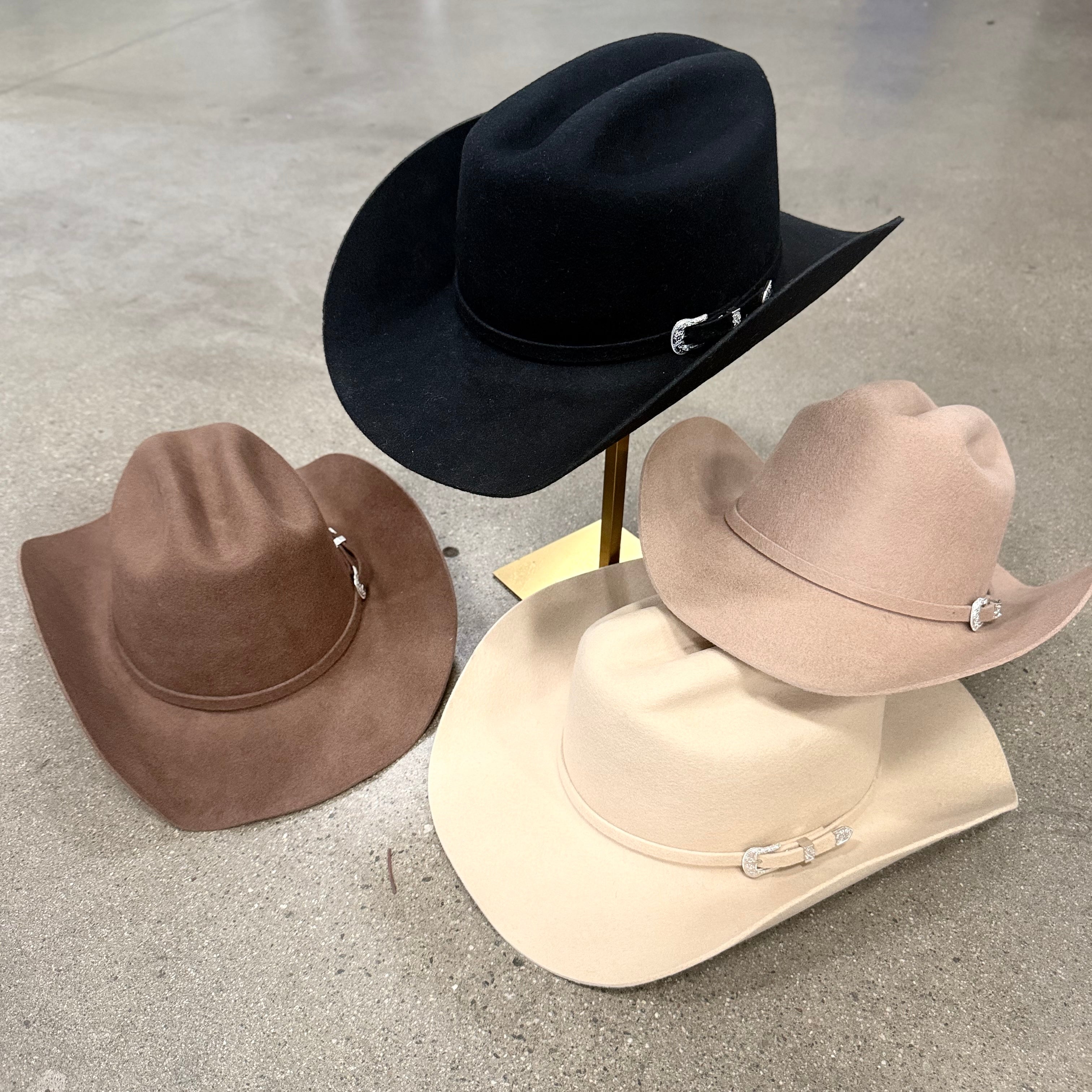Wool Cattleman Hat – Silver Buckle Belt Western