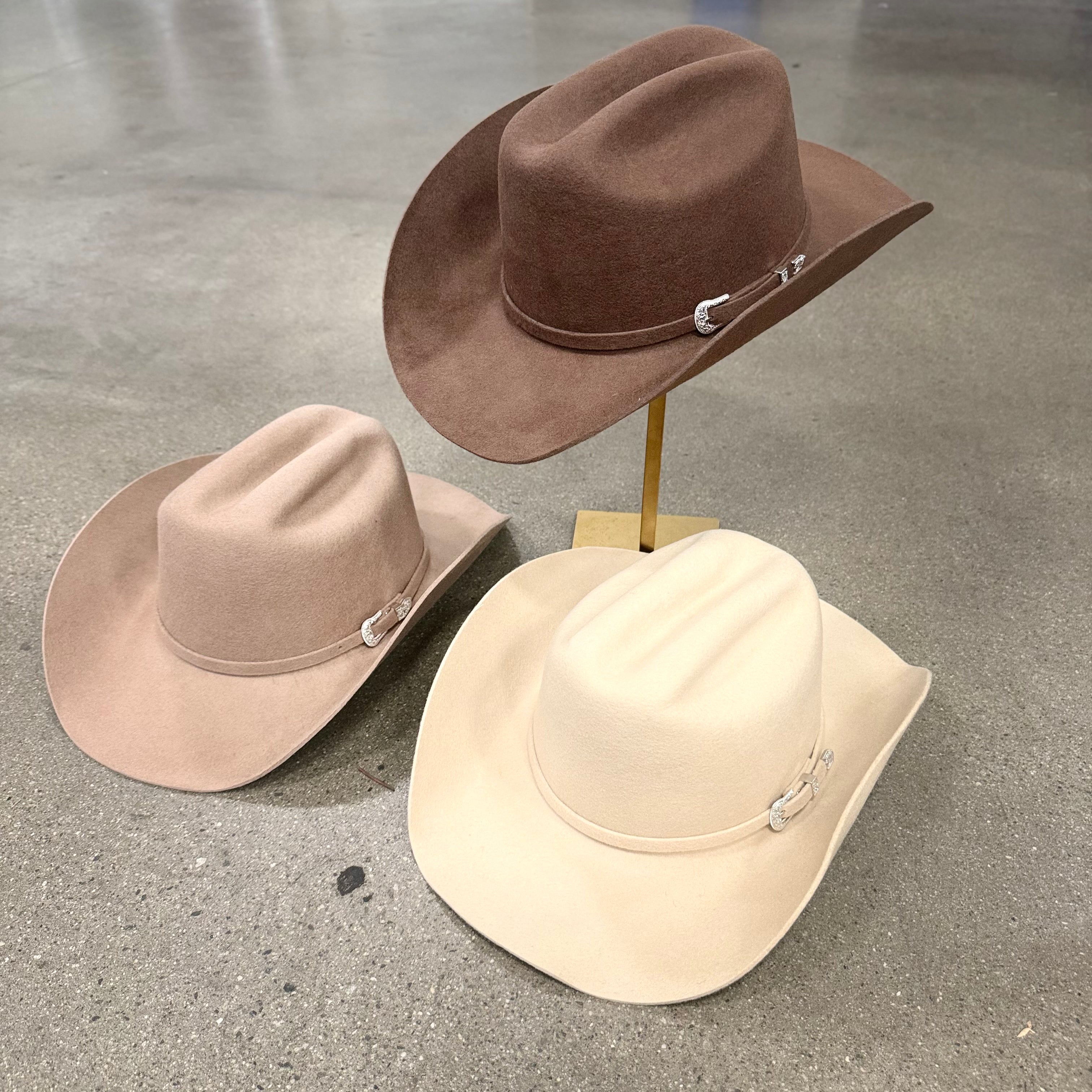 Wool Cattleman Hat – Silver Buckle Belt Western