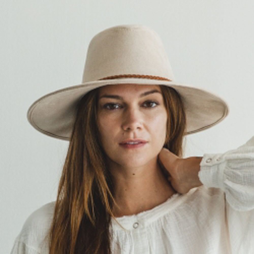 WIDE BRIM VEGAN SUEDE  HAT W/ BRAIDE BELT