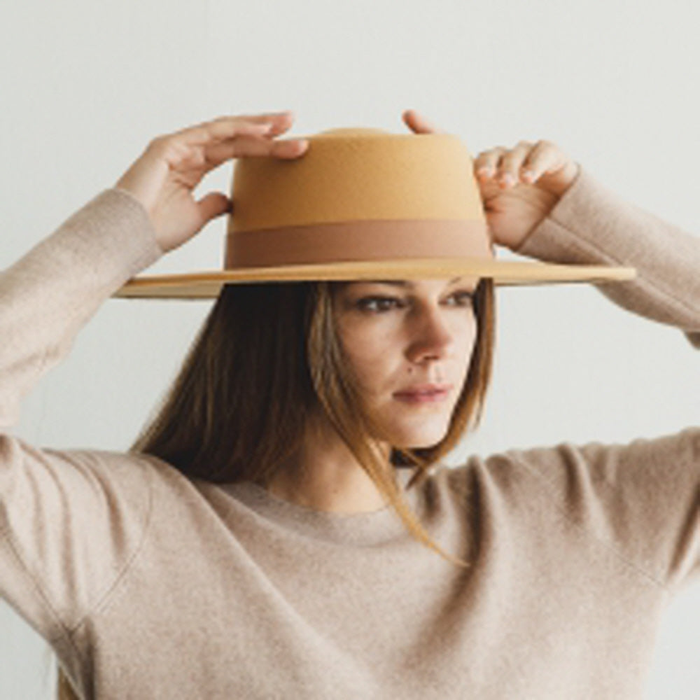 VEGAN FELT BOATER HAT WITH RIBBON