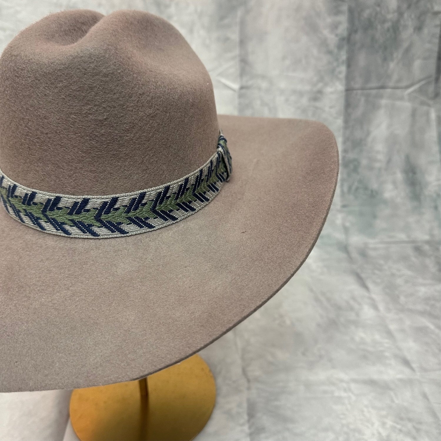 AUSTRIAN WOOLVINTAGE  CATTLEMAN  HAT WITH JAQUARD TAPE