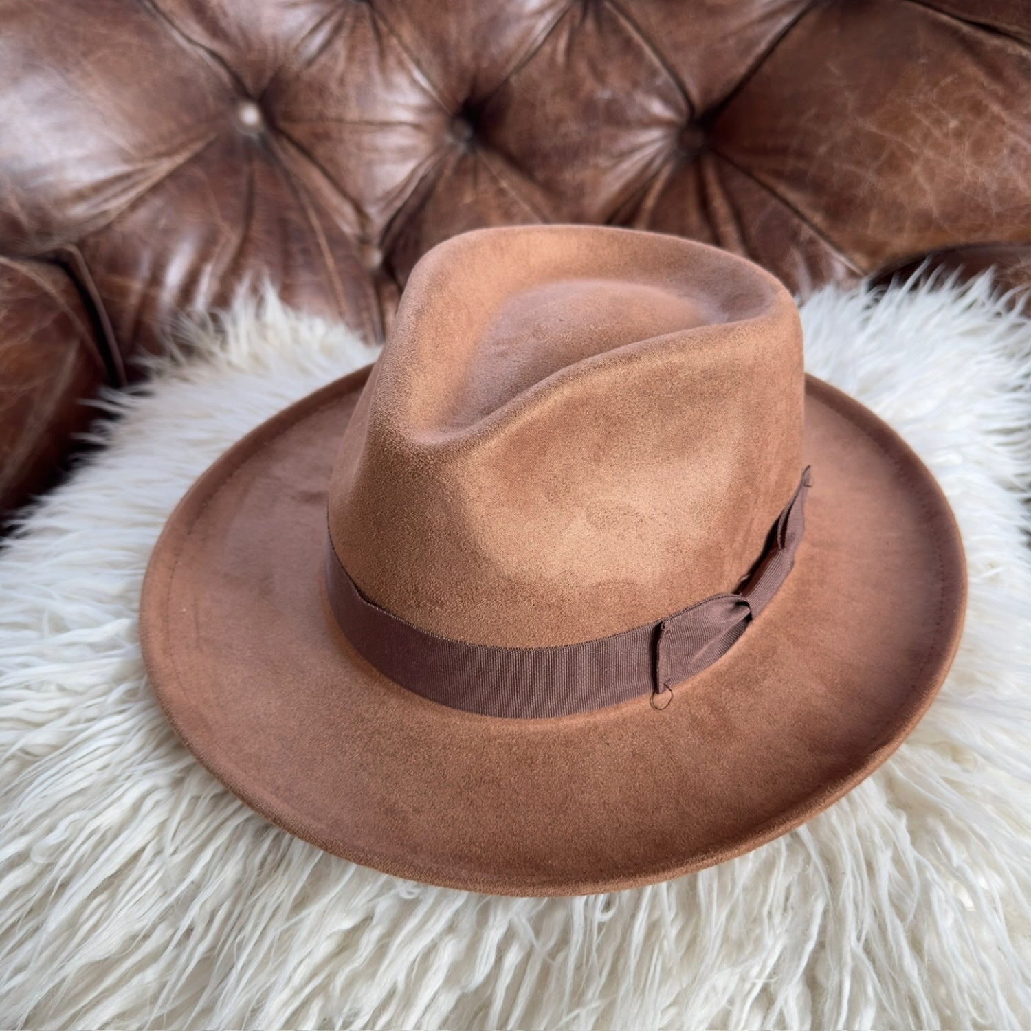 SHORT BRIM SUEDE RANCHER HAT  W/ RIBBON