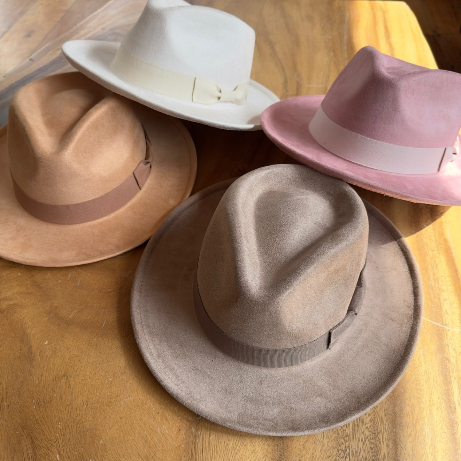 SHORT BRIM SUEDE RANCHER HAT  W/ RIBBON