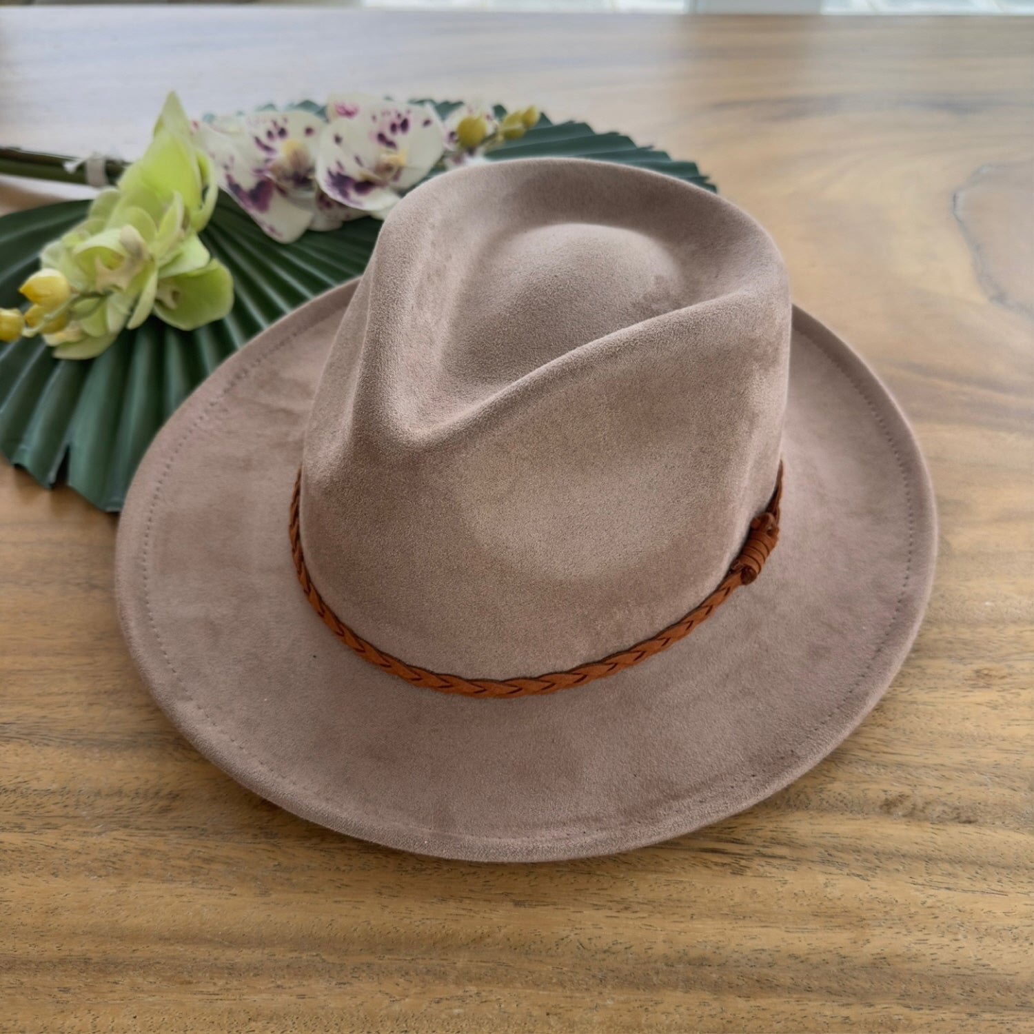 SHORT BRIM SUEDE RANCHER HAT  W/ BRAIDE SUEDE BEELT