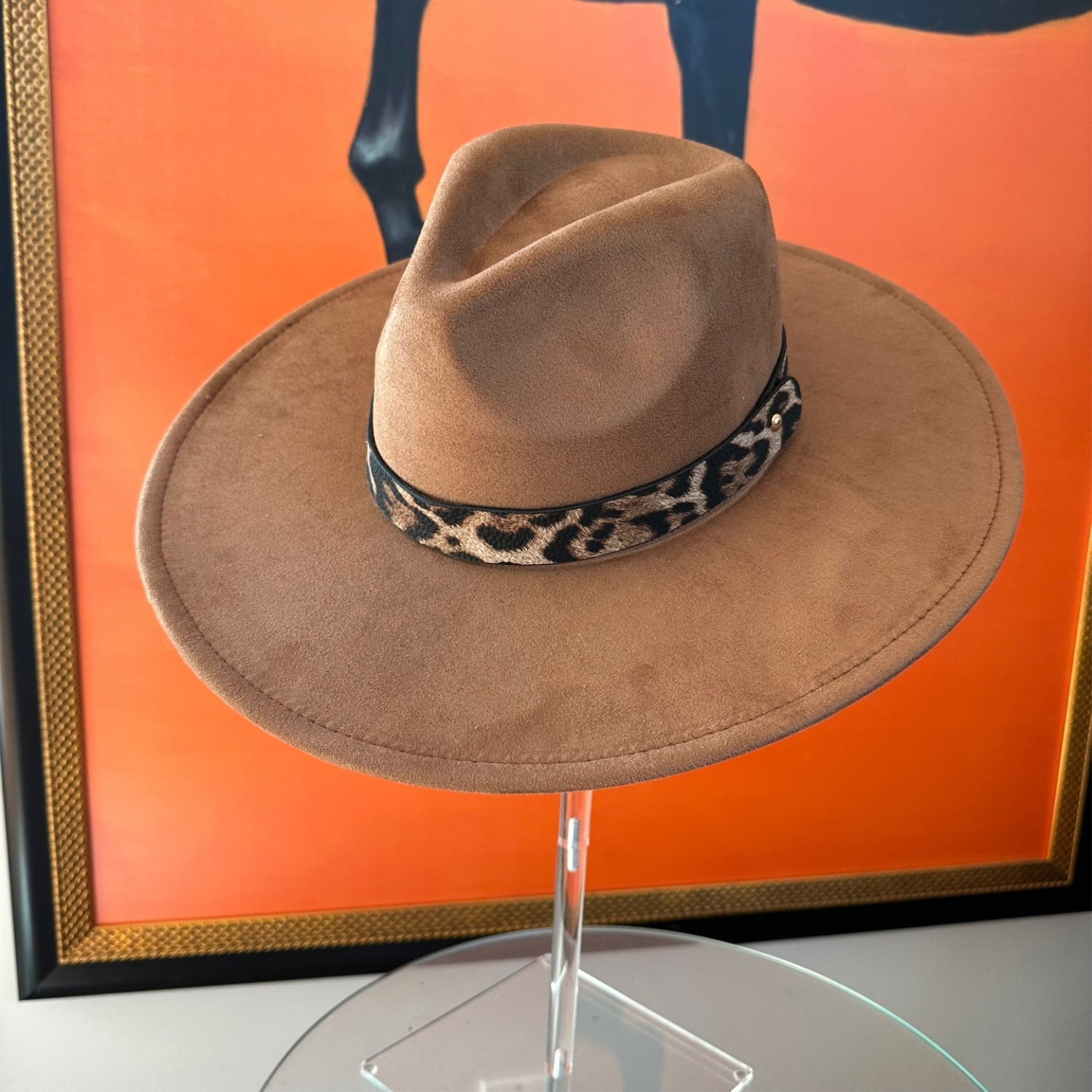 WIDE BRIM VEGAN SUEDE HAT WIDE LEOPARD LEATHER BELT