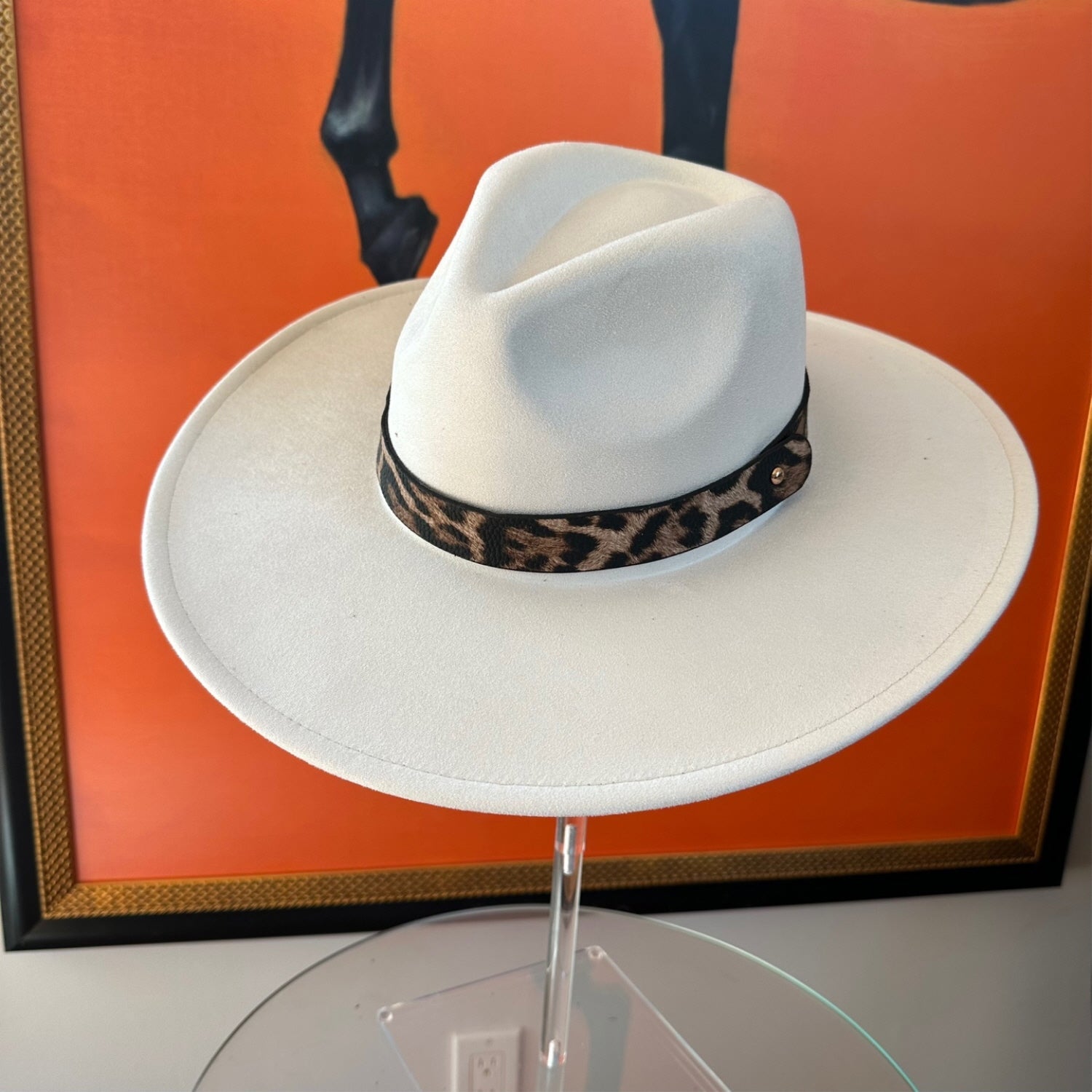 WIDE BRIM VEGAN SUEDE HAT WIDE LEOPARD LEATHER BELT