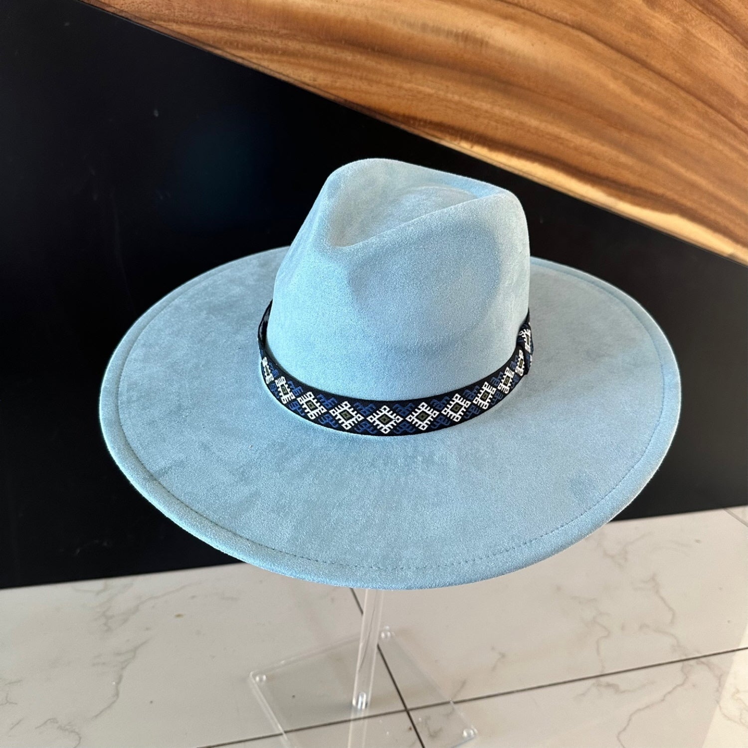 WIDE BRIM VEGAN SUEDE HAT JAQUARD TAPE