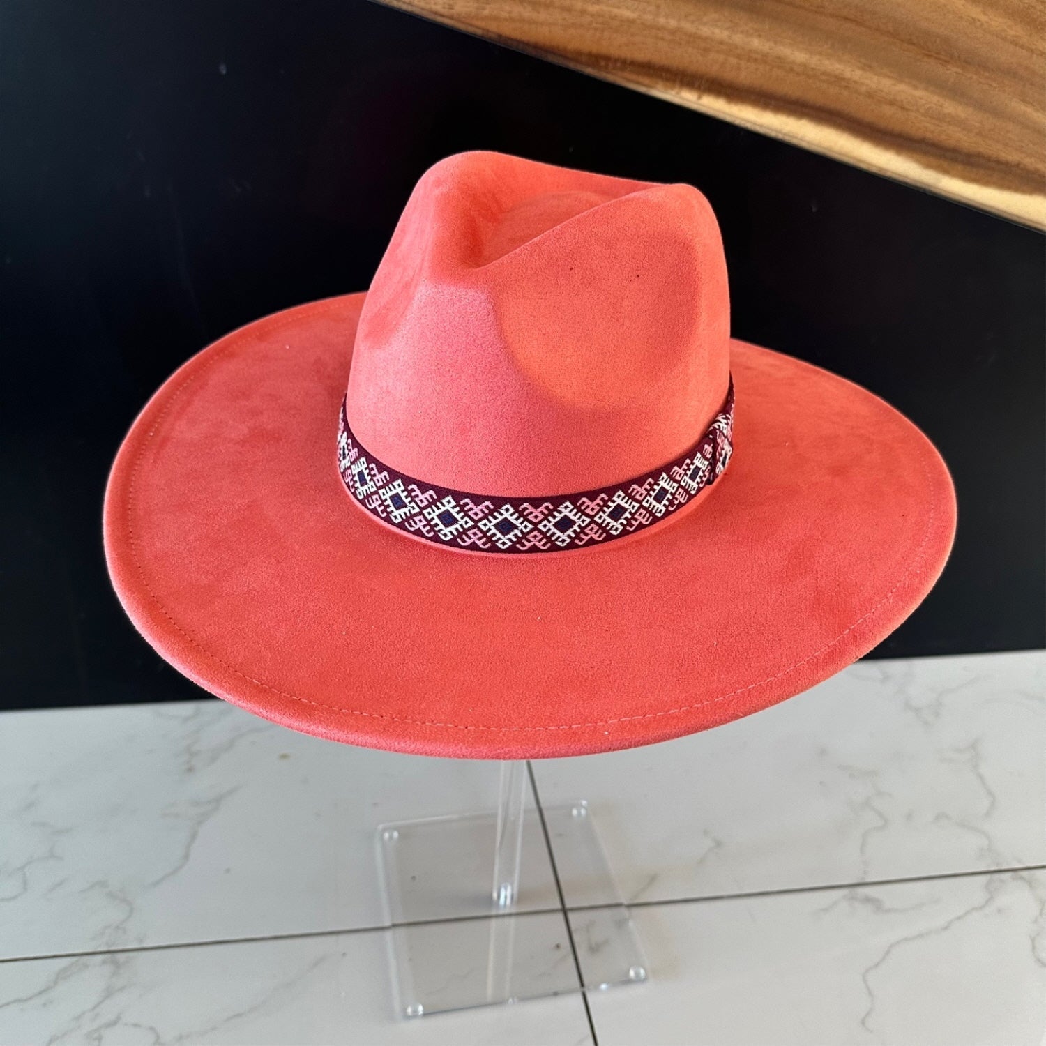 WIDE BRIM VEGAN SUEDE HAT JAQUARD TAPE