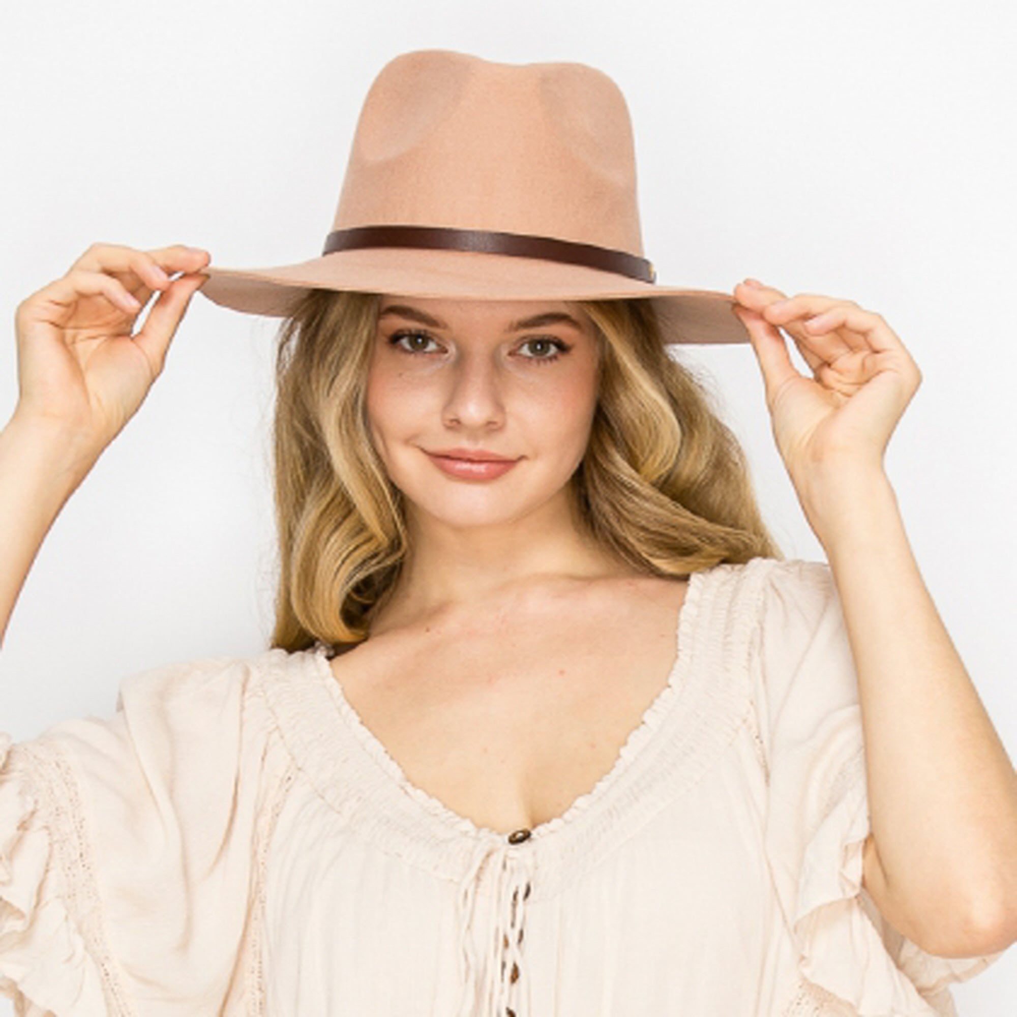 WOOL RANCHER HAT WITH LEATHER BELT-CAMEL