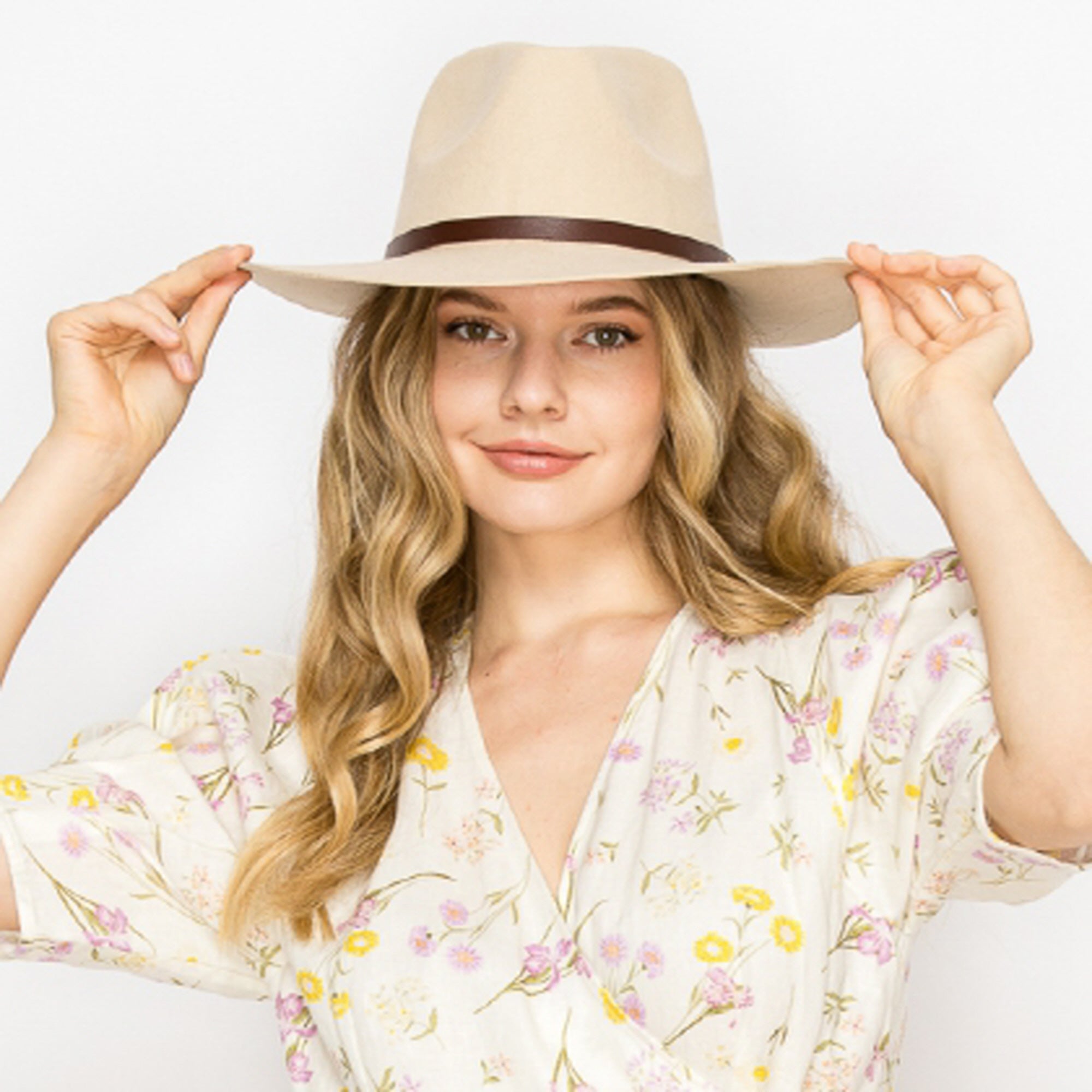 WOOL RANCHER HAT WITH LEAHERBELT-IVORY