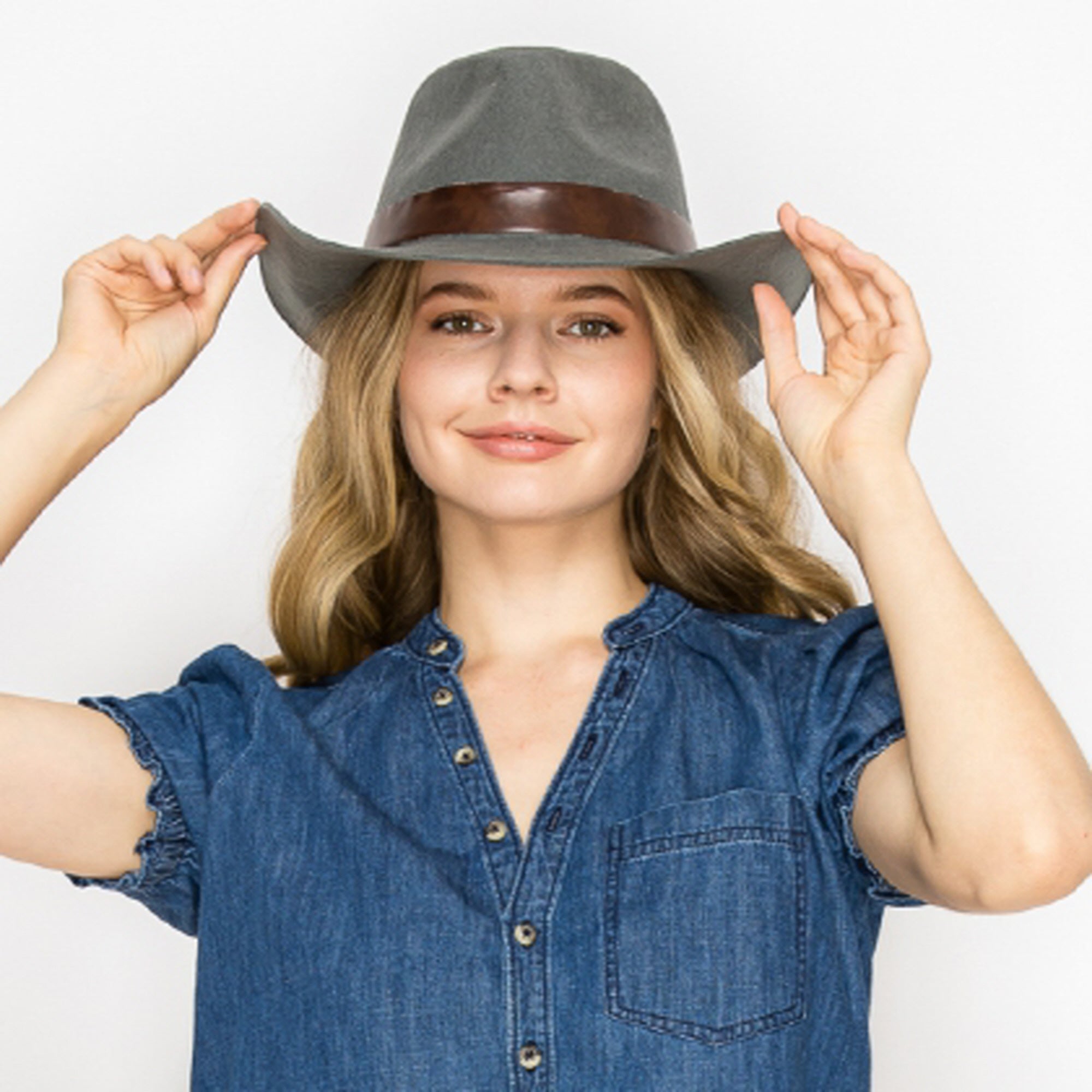 COWBOY WOOL HAT WIH LEATHER  BELT