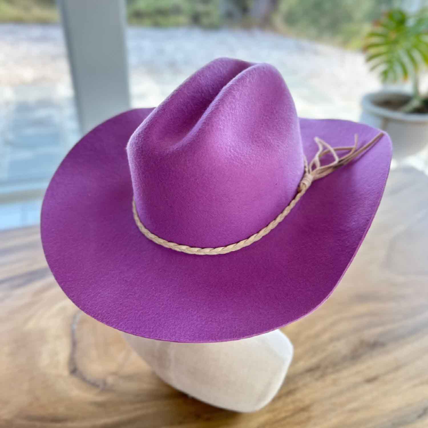 WOOL CATTLEMAN COWBOY WESTERN  HAT W/ SUEDE BELT