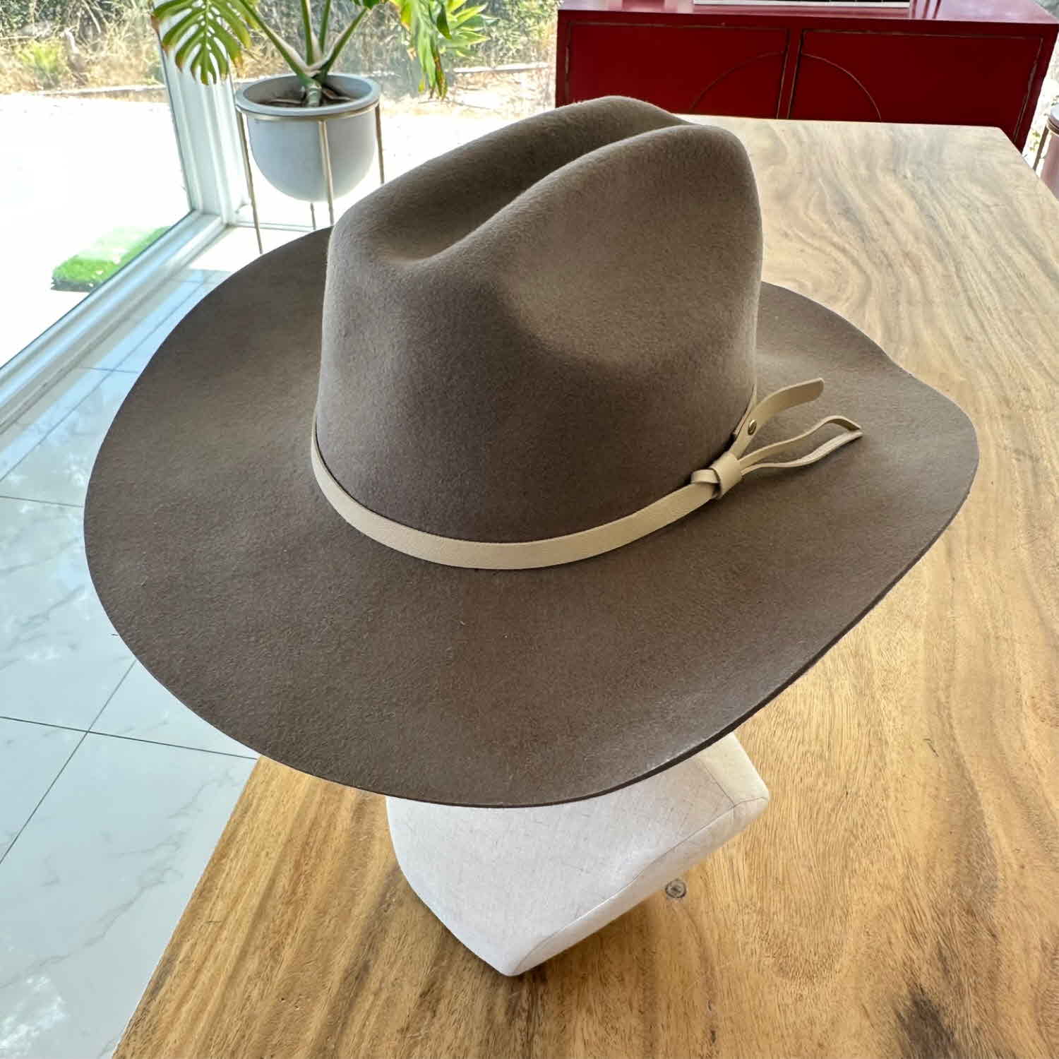 WOOL CATTLEMAN COWBOY WESTERN  HAT W/ LEATHER BELT