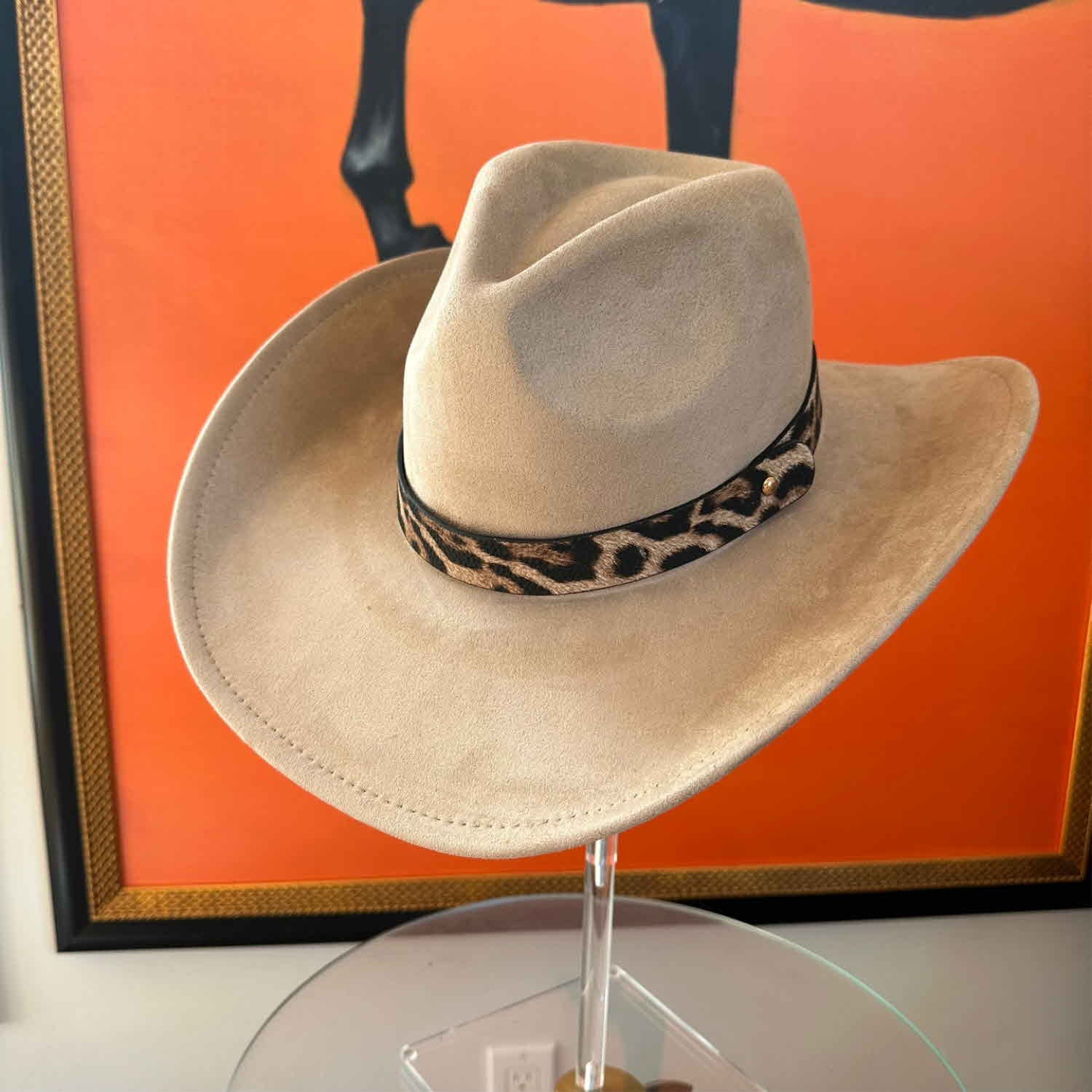 VEGAN SUEDE COWBOY HAT W / LEOPARD LEATHER BELT