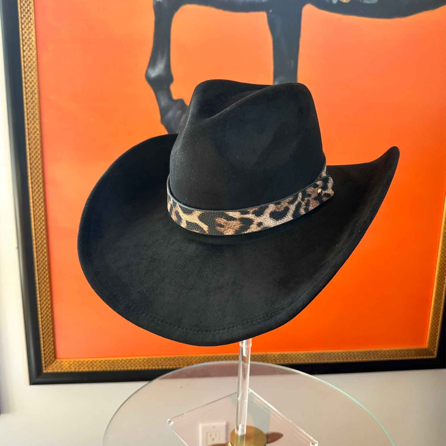 VEGAN SUEDE COWBOY HAT W / LEOPARD LEATHER BELT