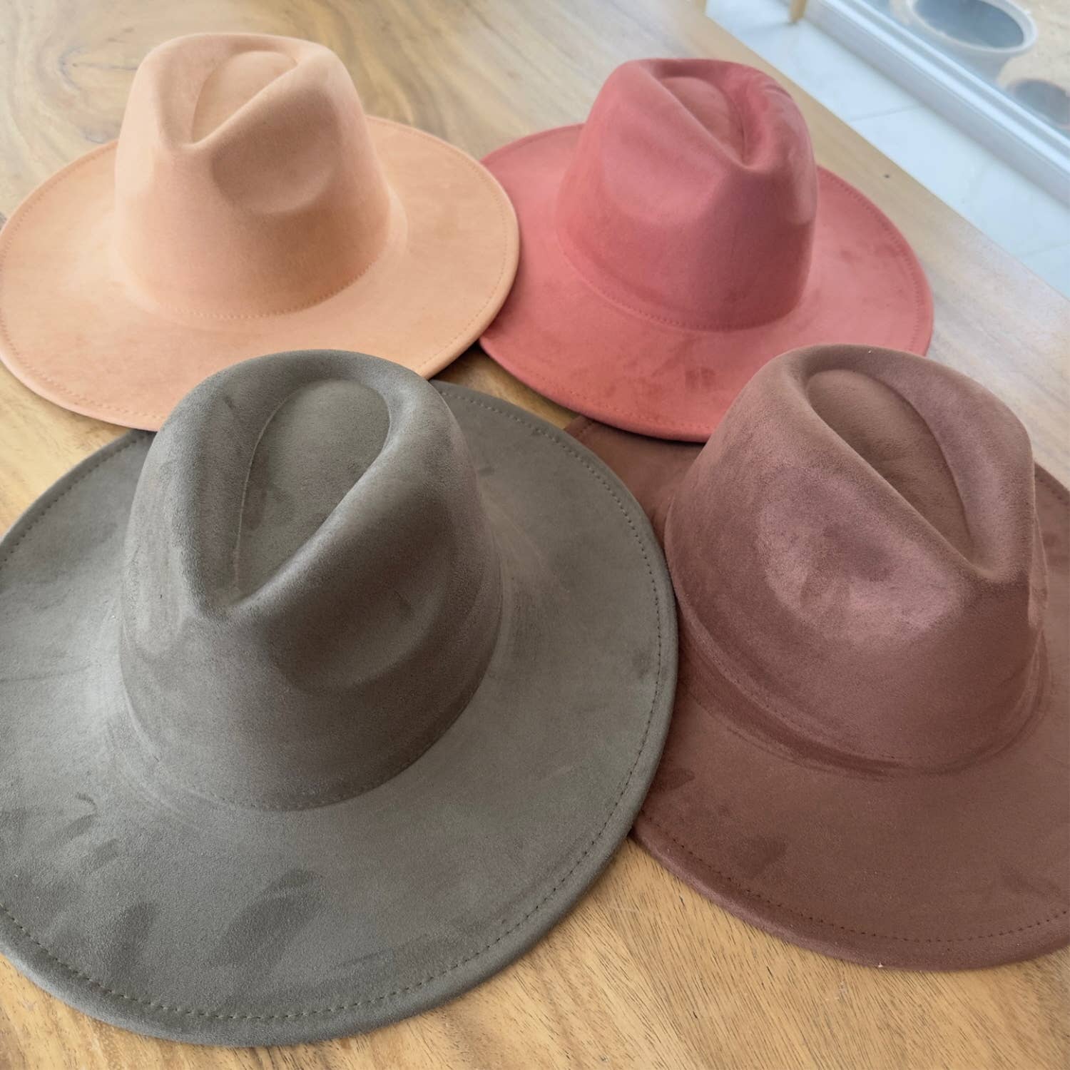 Classic Wide Brim Suede Premium Hat