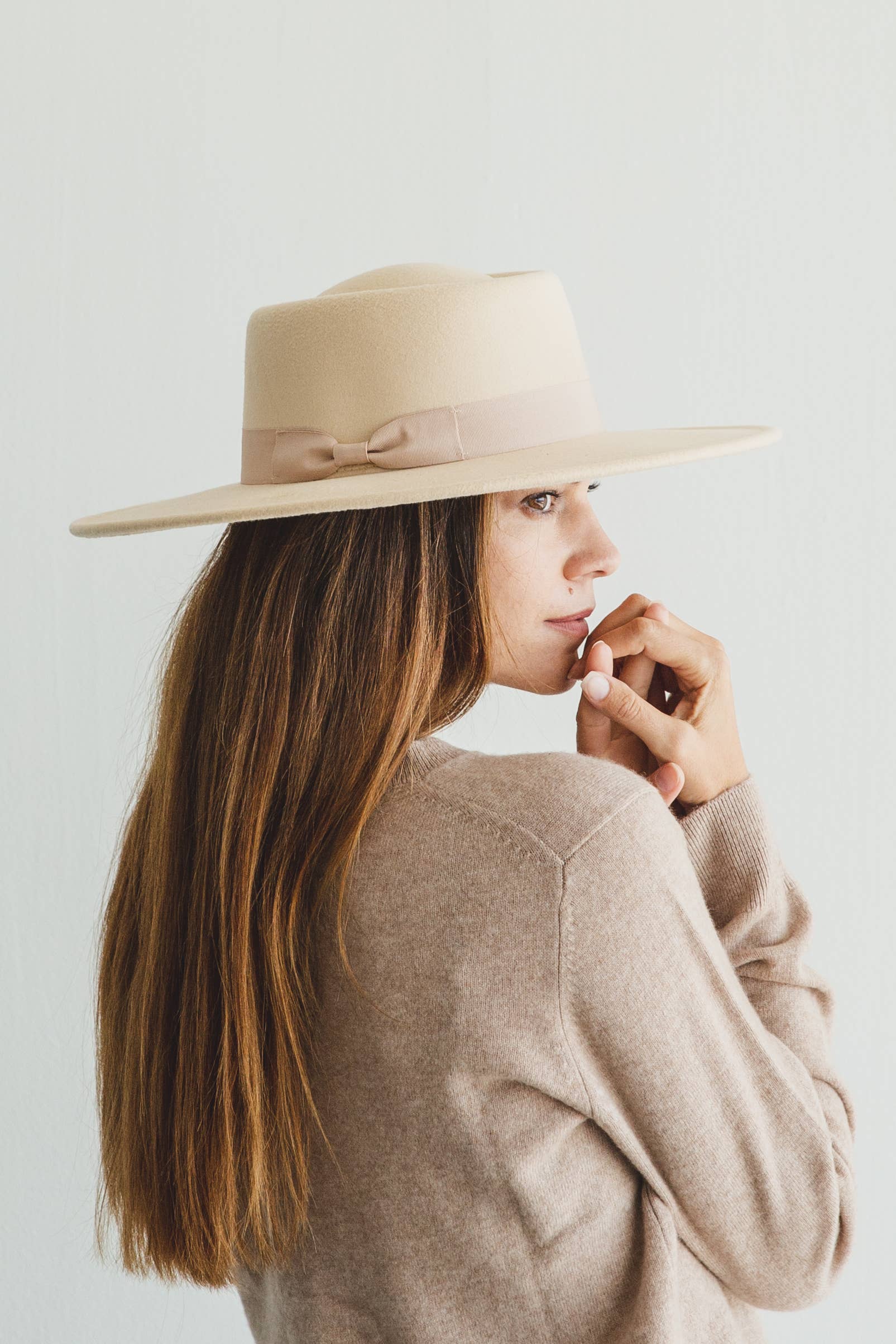 Structured Wide Brim Hat in Faux Felt